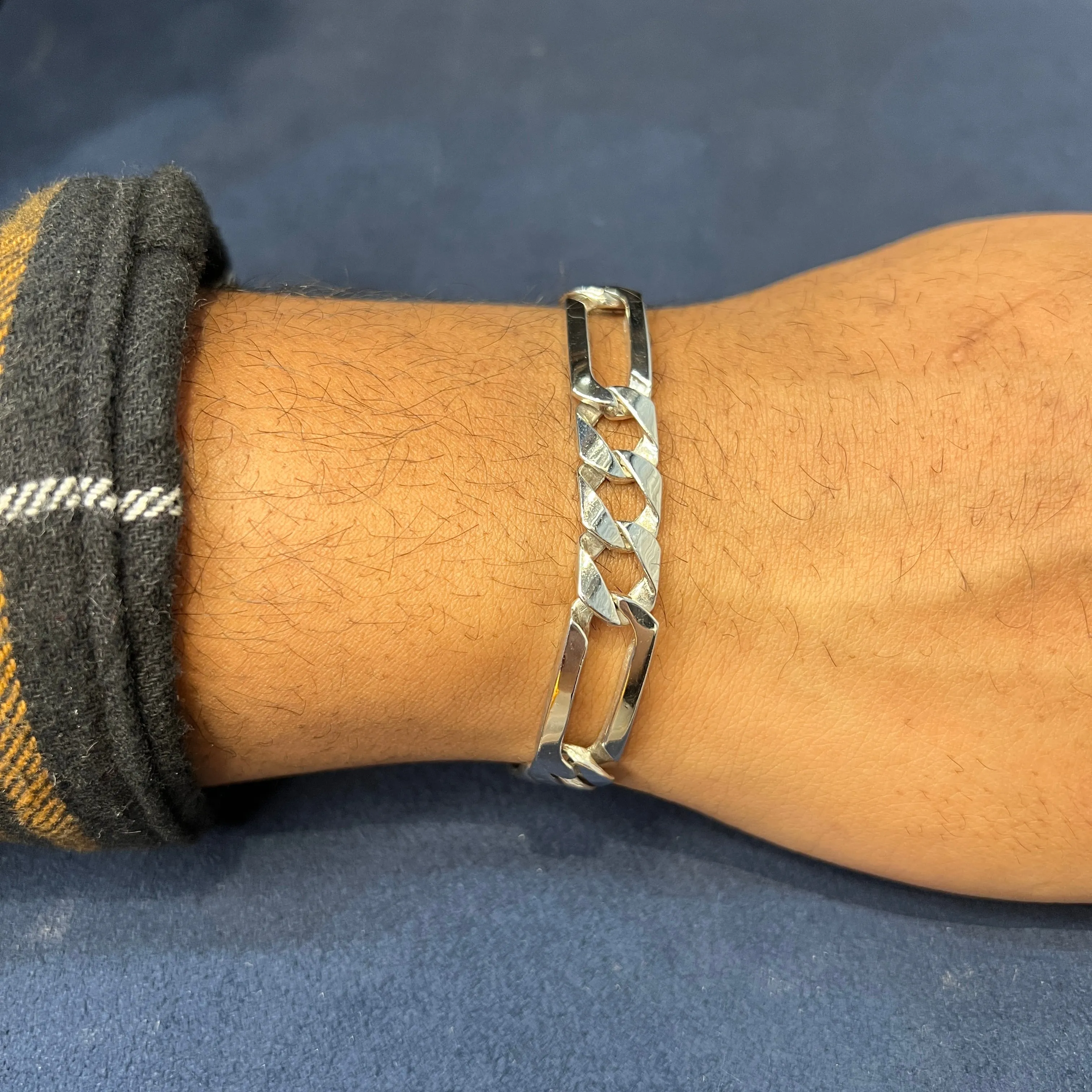10K White Gold (9.5mm) Square Figaro Link Bracelet 8.5"