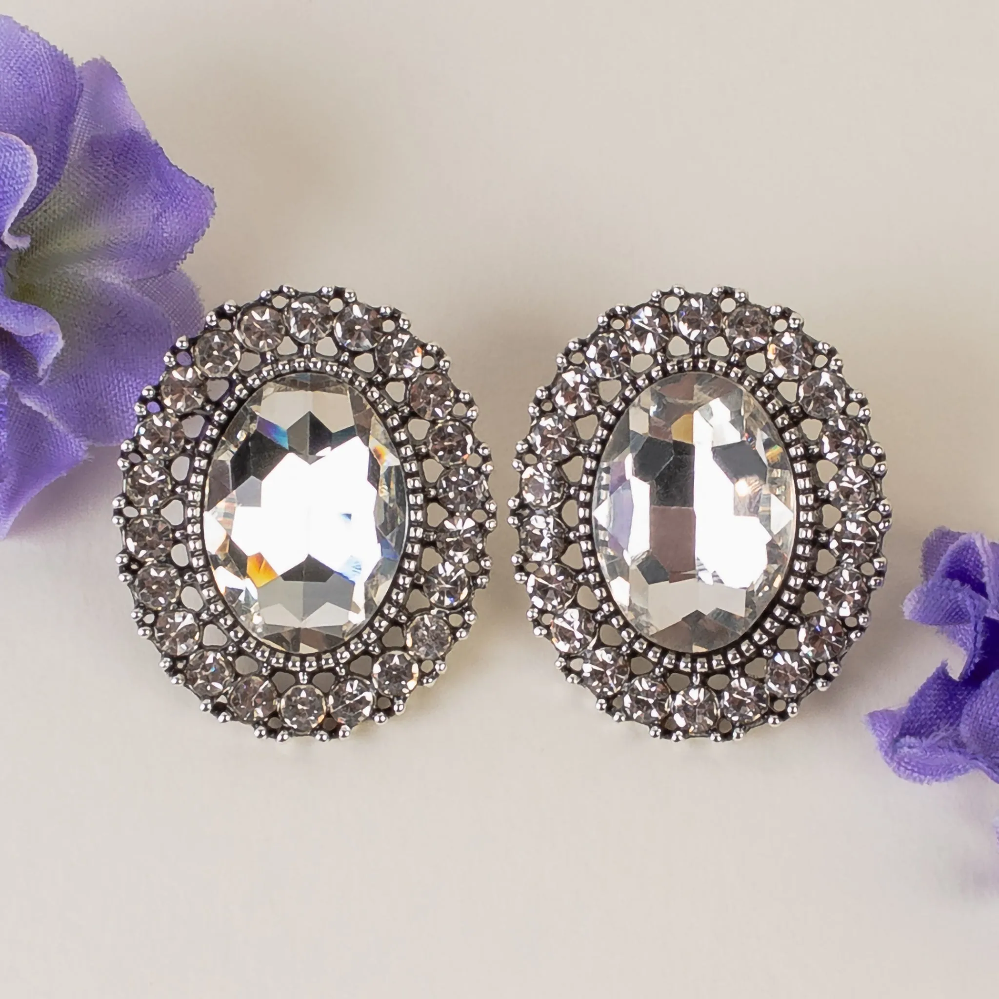 1352 - Rhinestone Earrings - Clear