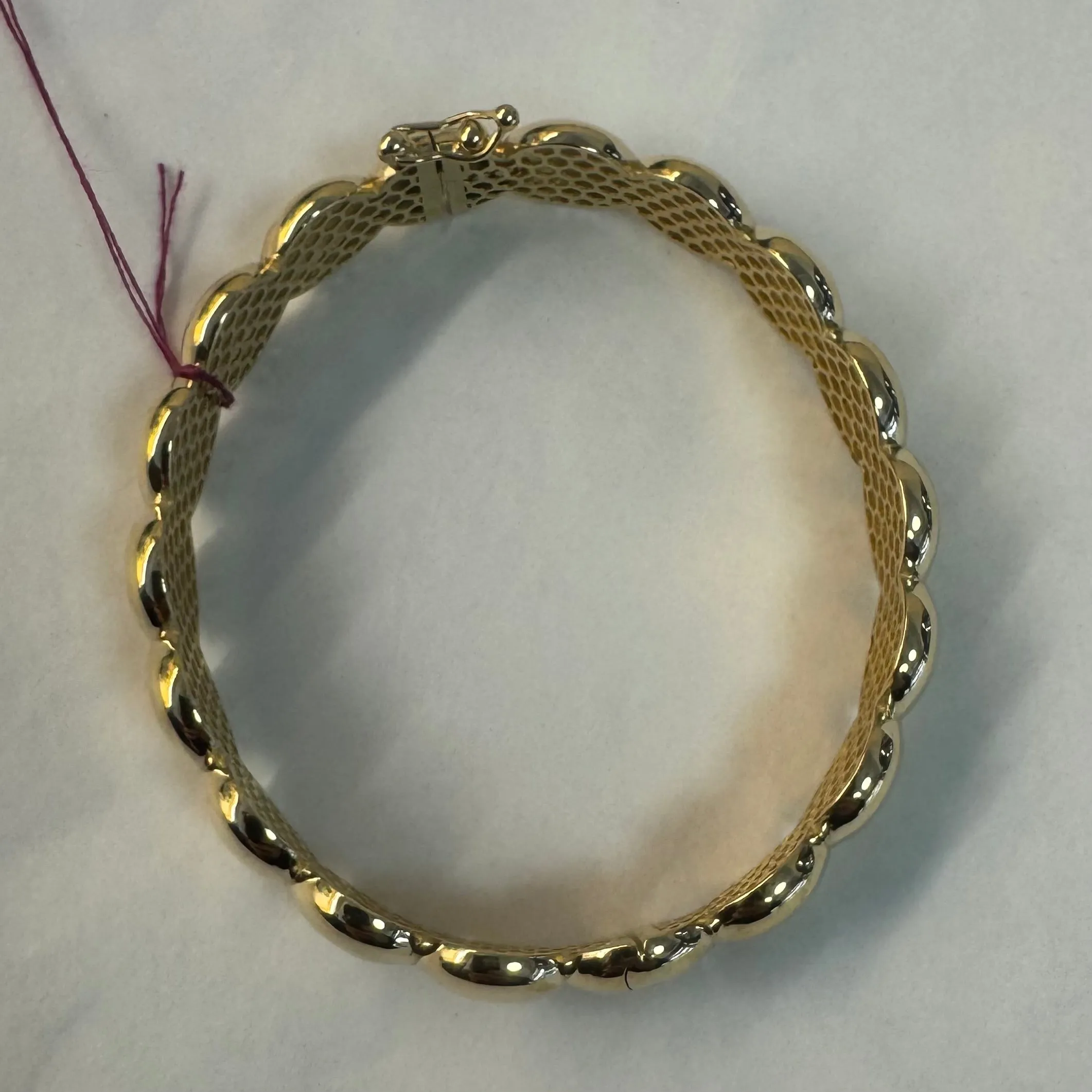 14K gold bracelet set with bold, rounded links