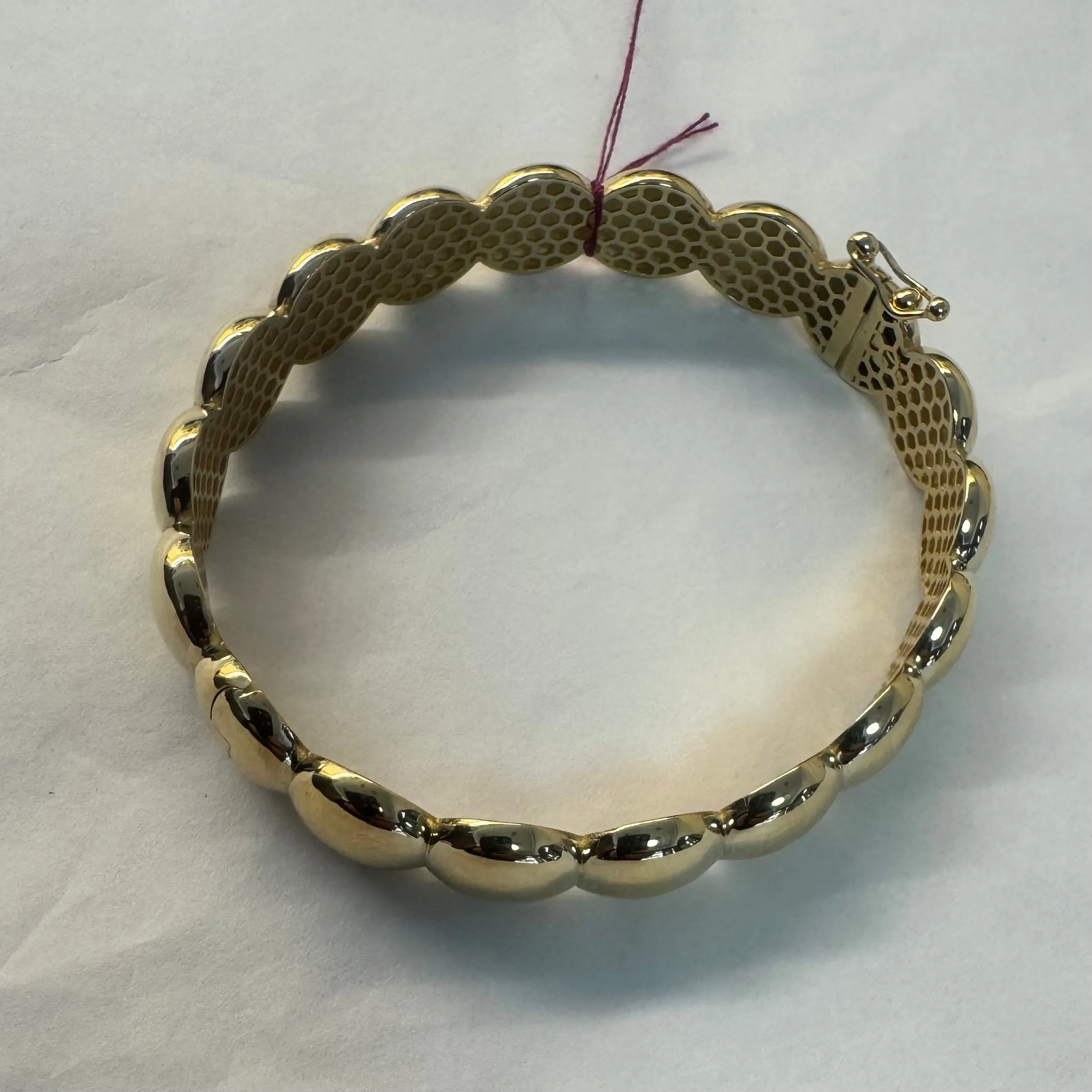 14K gold bracelet set with bold, rounded links