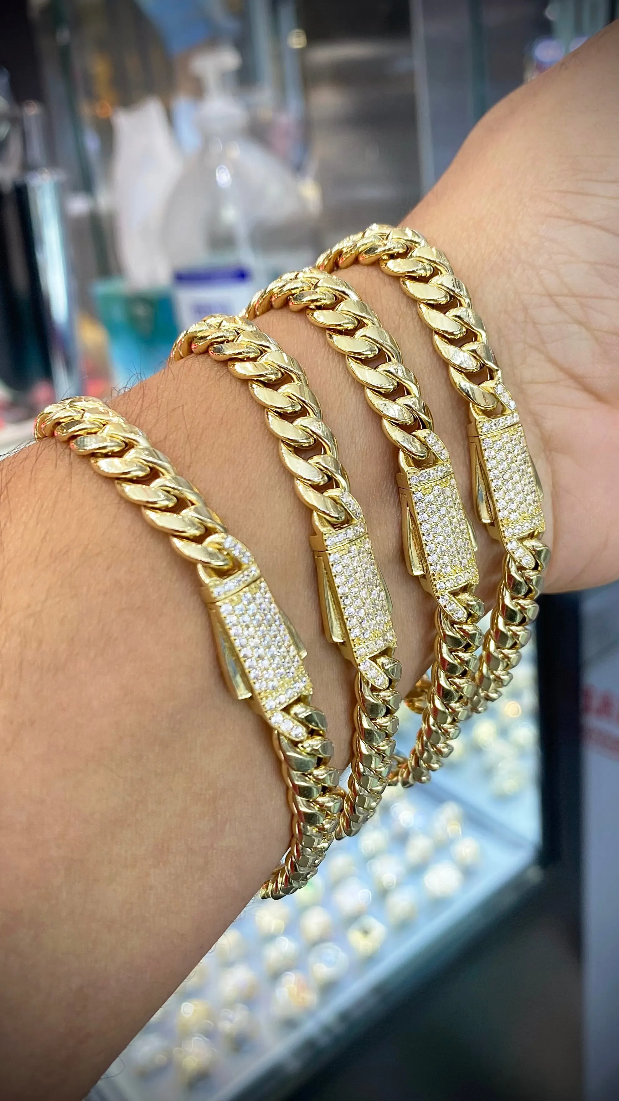 14K Hollow Cuban Bracelet for Men (7MM) JTJ™