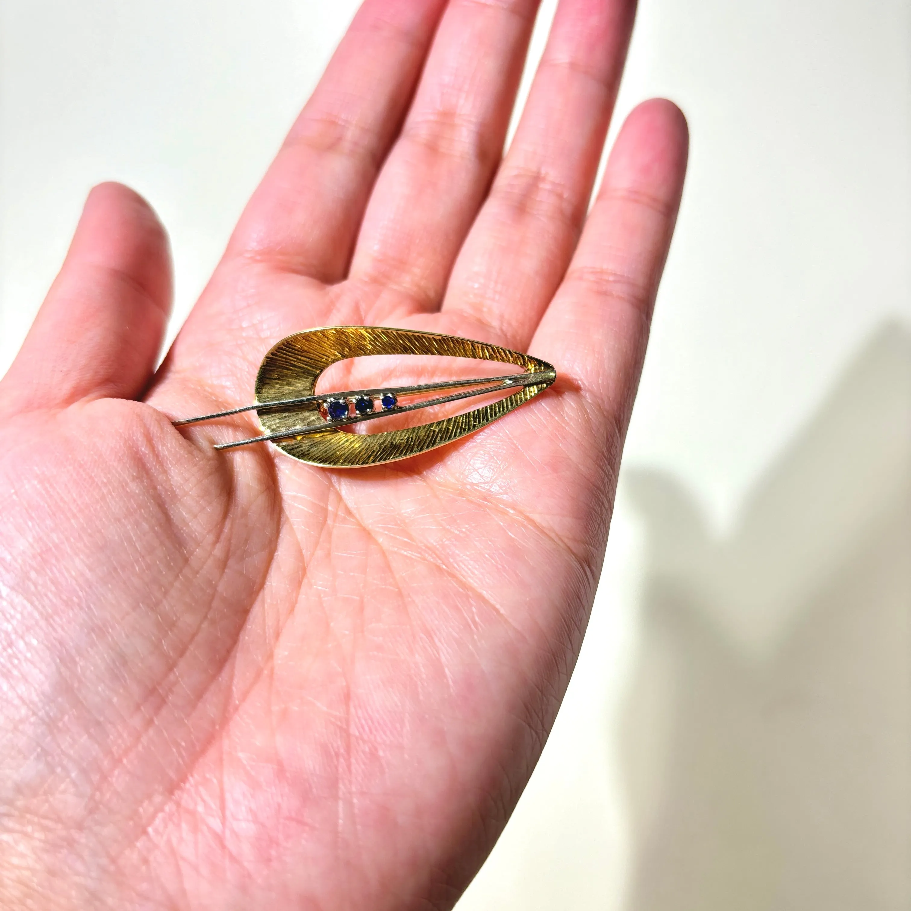 14K Two Tone Gold Blue Sapphire Abstract Brooch | 0.12ctw