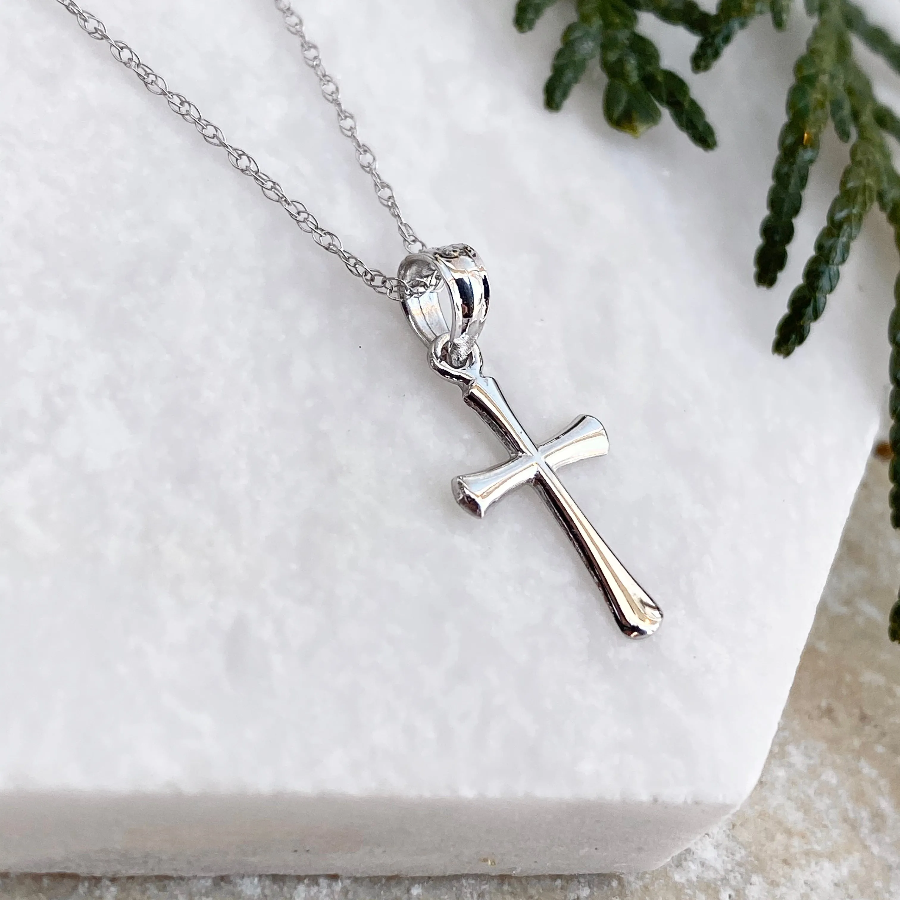 14KT White Gold Beveled Cross Pendant Necklace