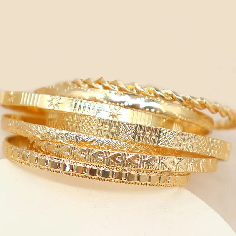 7 Pcs/Set Bohemian Vintage Metal Gold Peach Heart Geometric Carved Flower Open Bracelets Set for Women Fashion Jewelry Gifts
