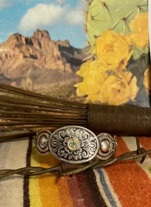 AB Western Cuff