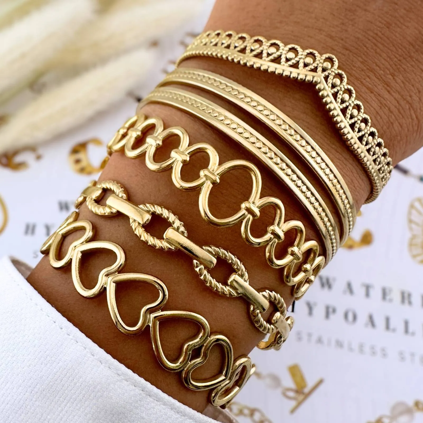 Abstract Loop Link Bracelet – 18K Gold