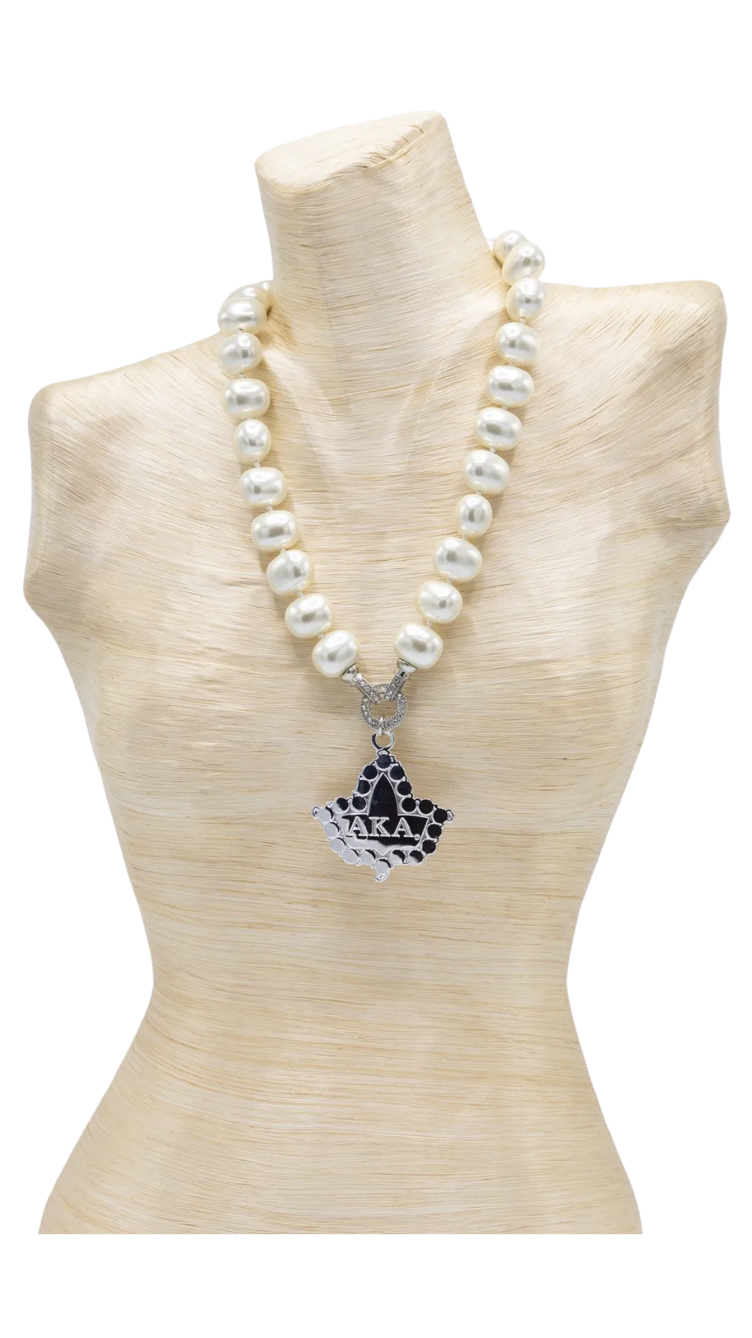 AKA Shell Pearl Pendant Necklaces and bracelets