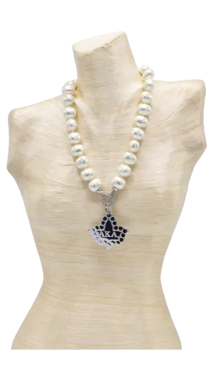 AKA Shell Pearl Pendant Necklaces and bracelets