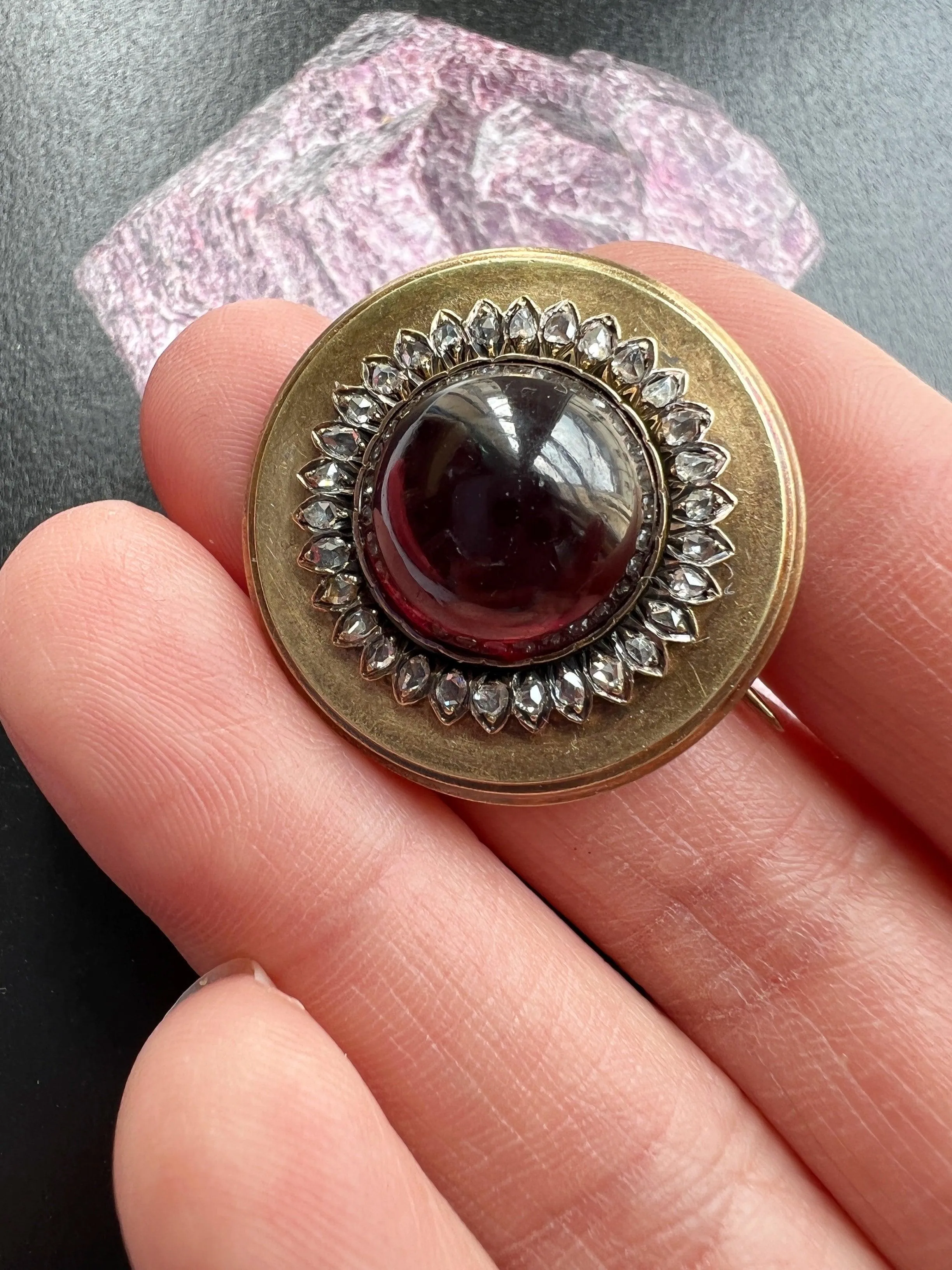 Antique 18K gold garnet cabochon diamond brooch