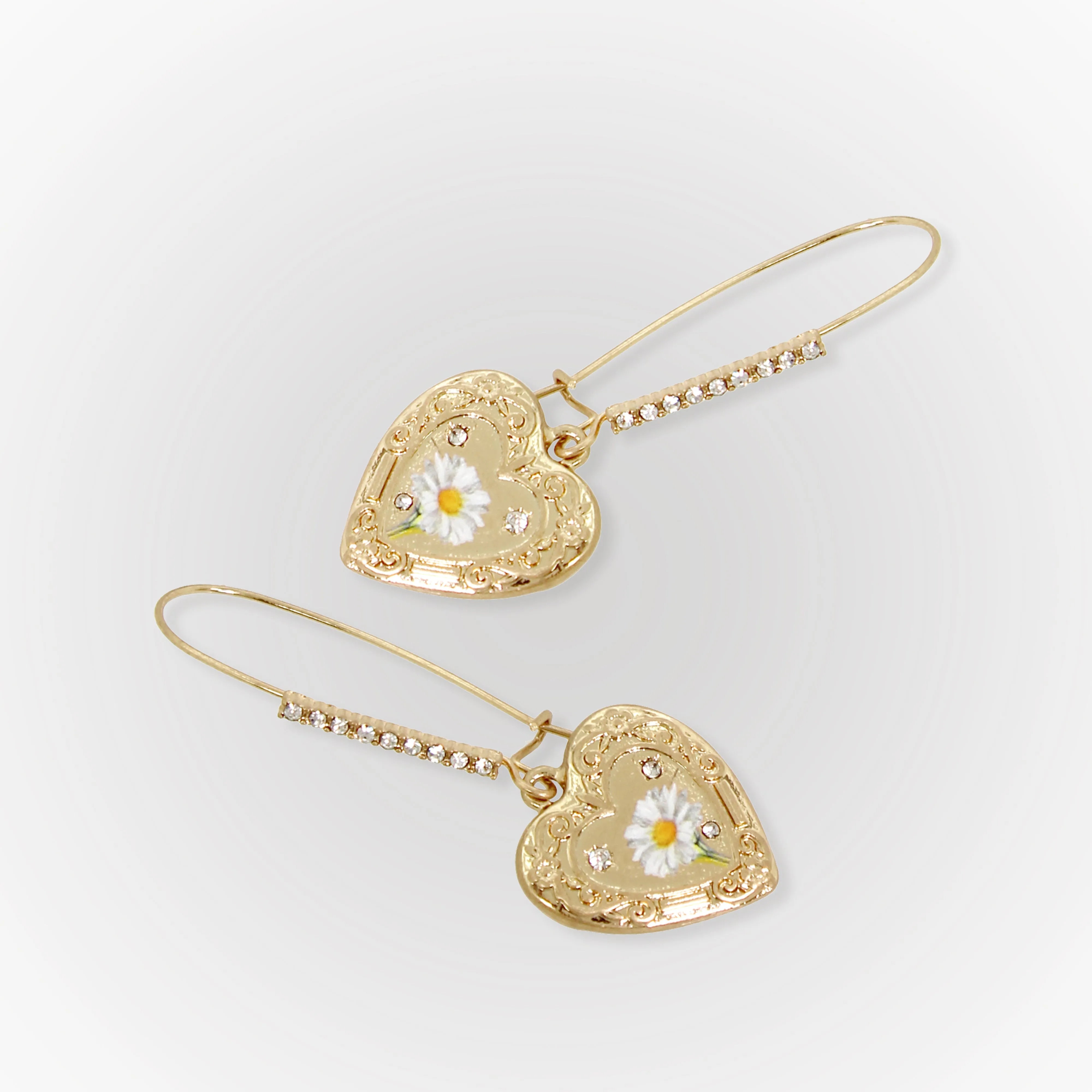 Betsey Johnson Sweetheart Swoon Daisy Heart Dangle Earrings