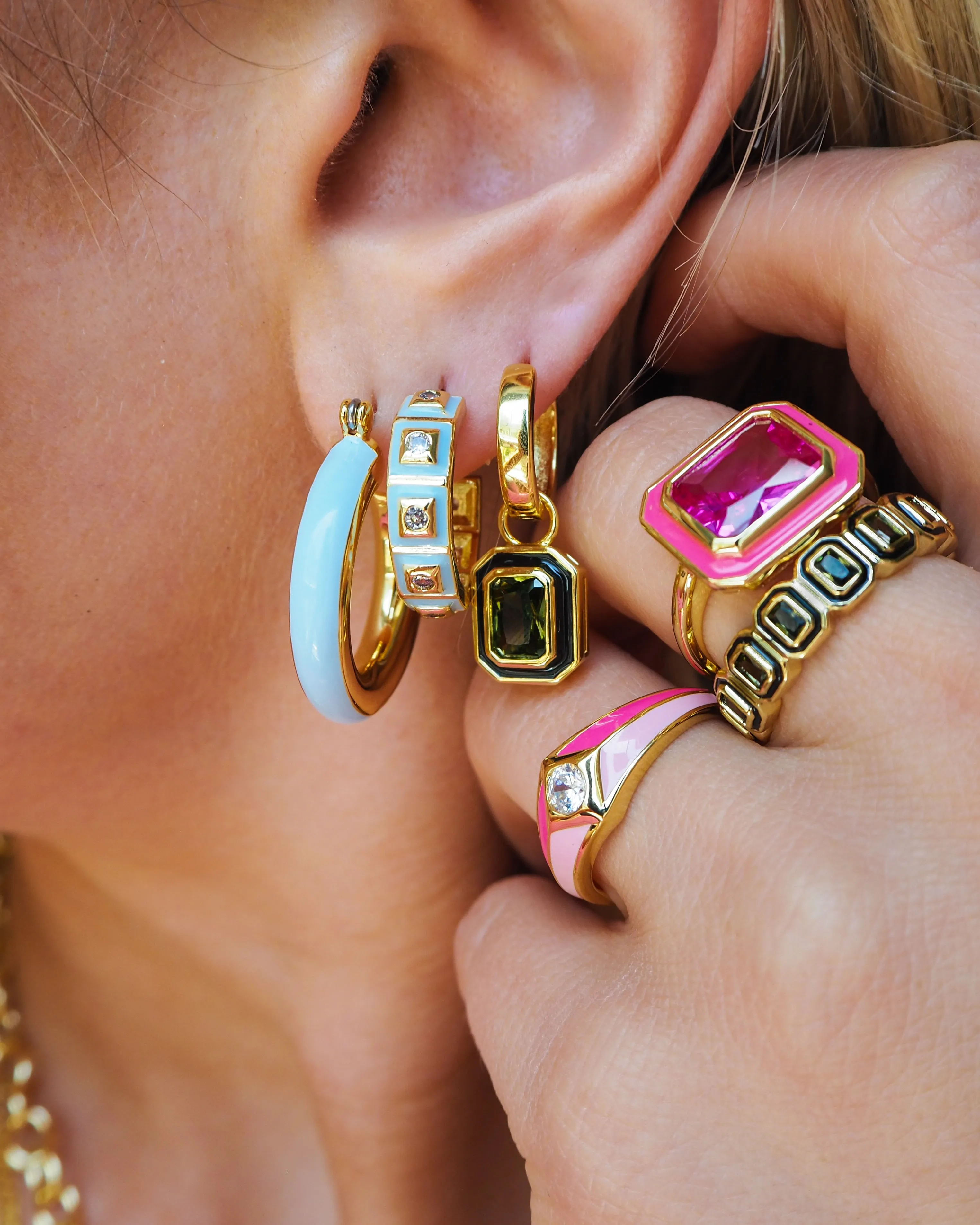 Bezel Ballier Ring- Black- Gold