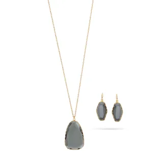 BLUE GREY CLEAR FACETED CRYSTAL GOLD PENDANT NECKLACE AND EARRINGS SET#SWYGX1810114GBLU (BE18)