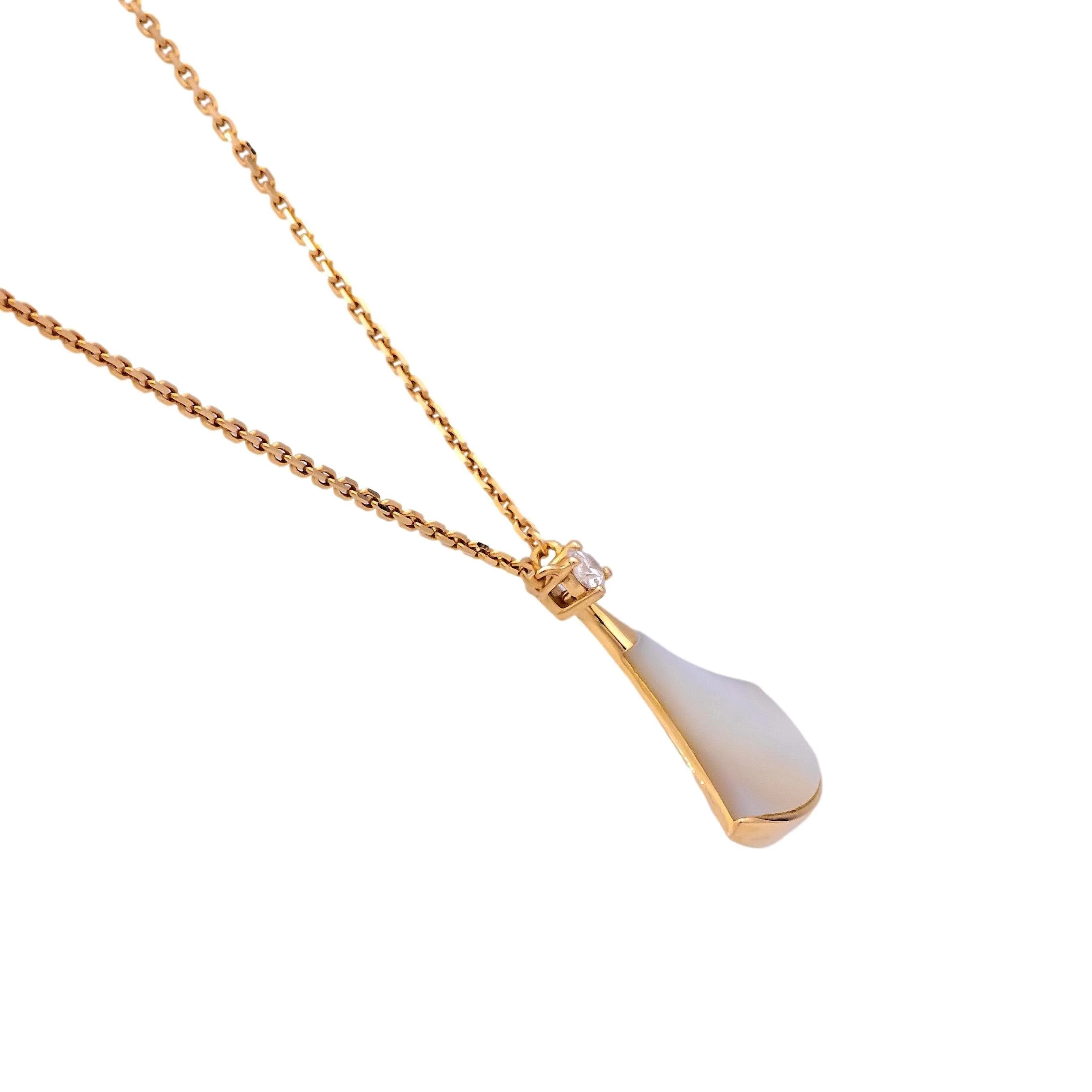 BVLGARI Diva's Dream 18K Rose Gold Pendant Necklace 16"- 17" - 20mm