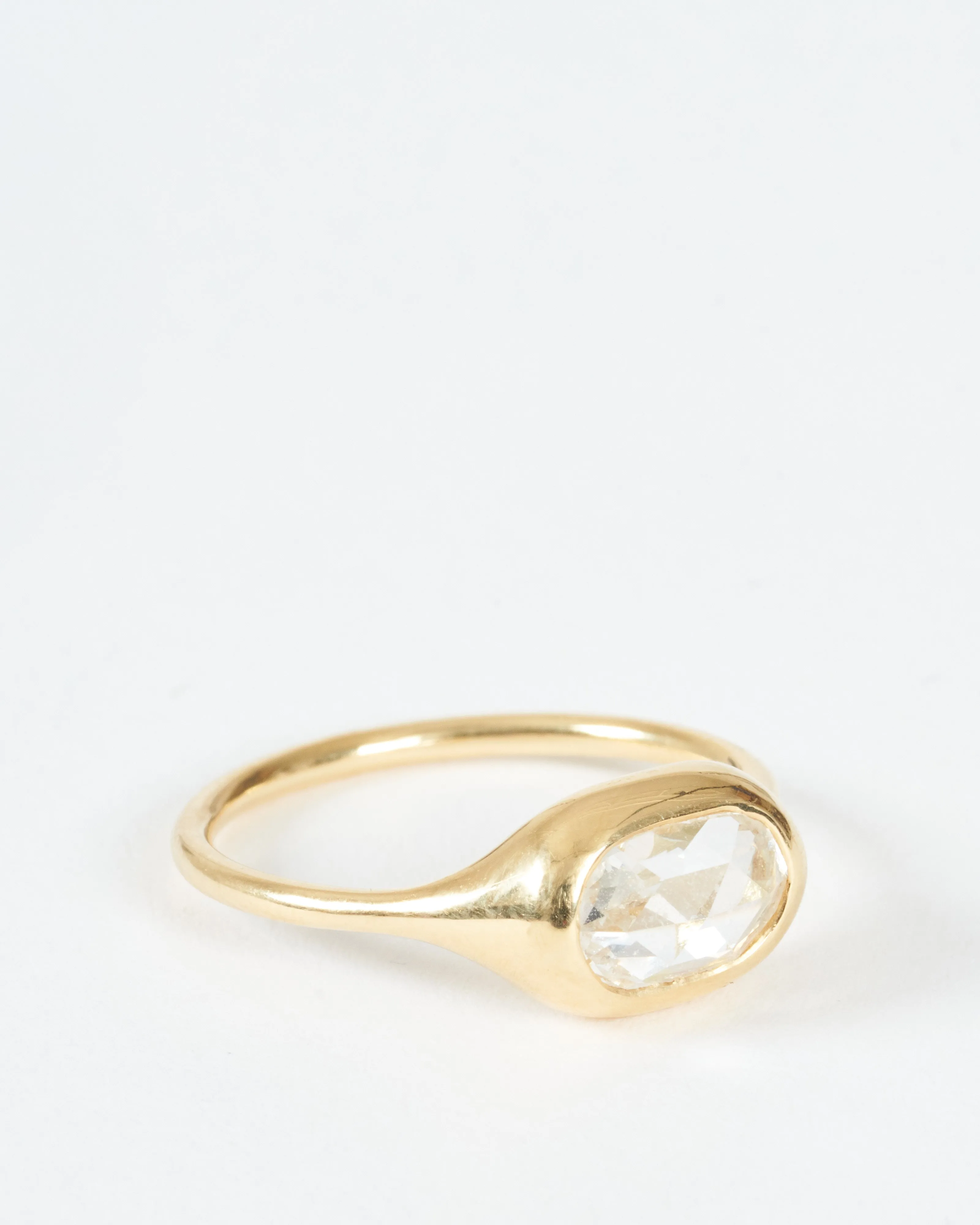 carved ring east/west oval