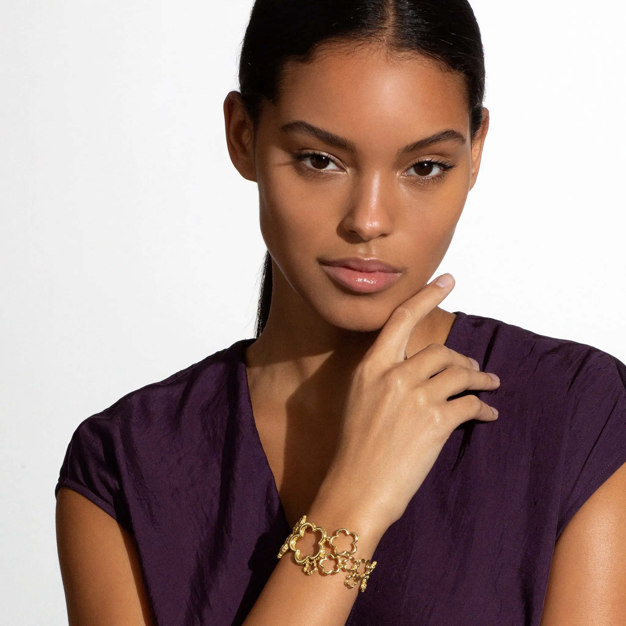 Caviar Gold 18K Gold Floral Link Bracelet