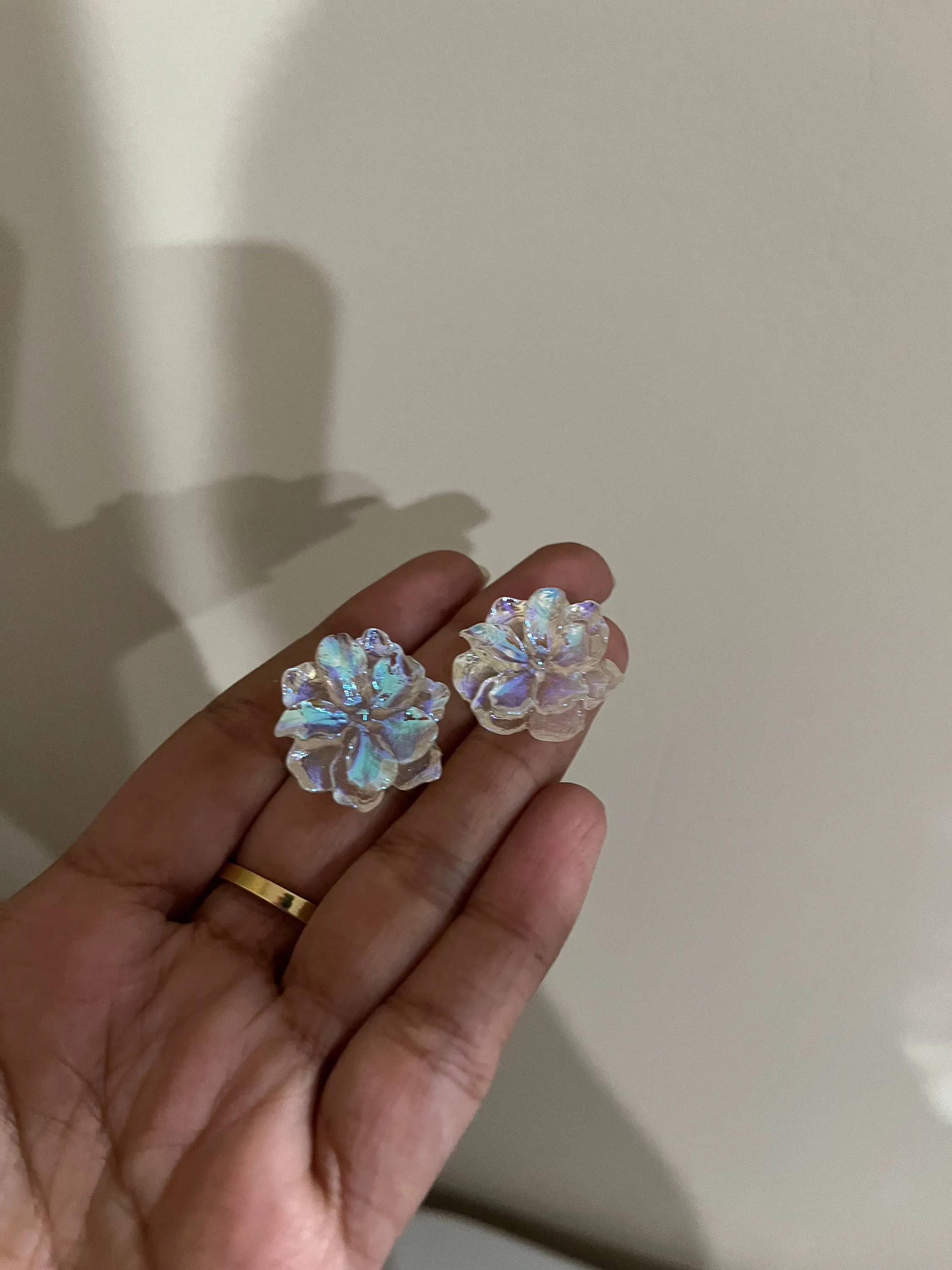 Chunky Clear Acrylic earrings , studs flower clear white earrings , ice large holographic ,  iridescent acrylic earrings , white stud