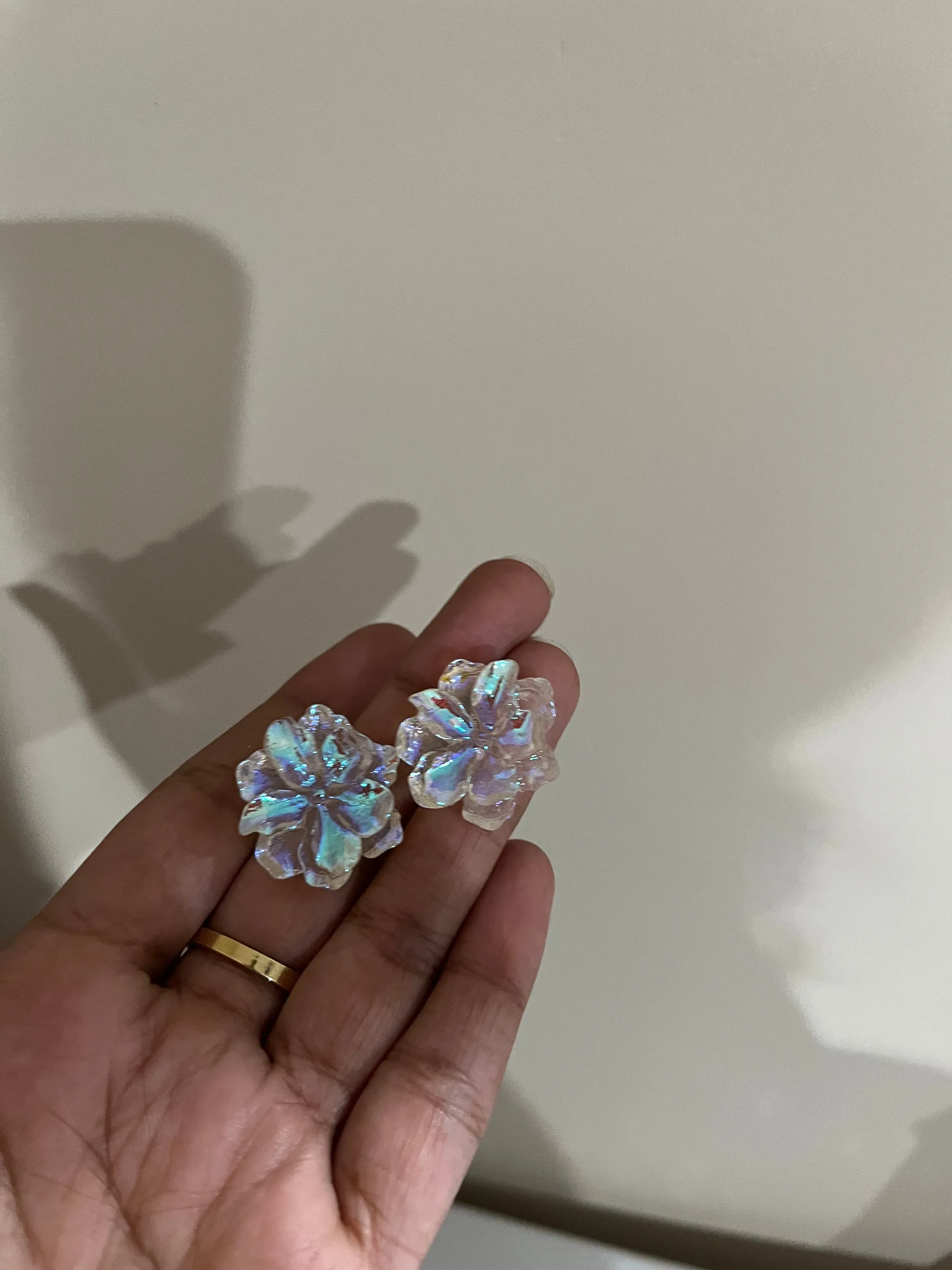 Chunky Clear Acrylic earrings , studs flower clear white earrings , ice large holographic ,  iridescent acrylic earrings , white stud