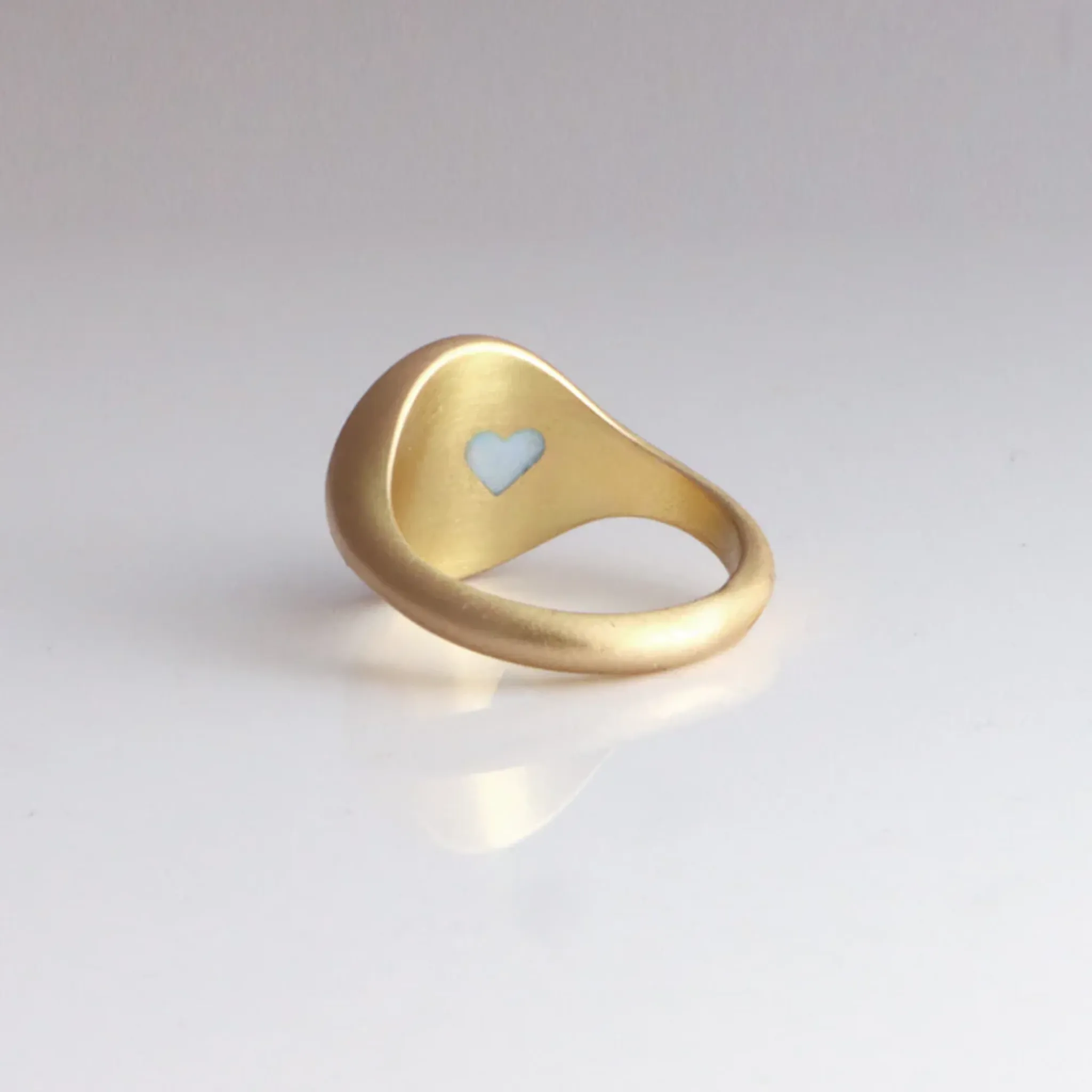 Circe Signet