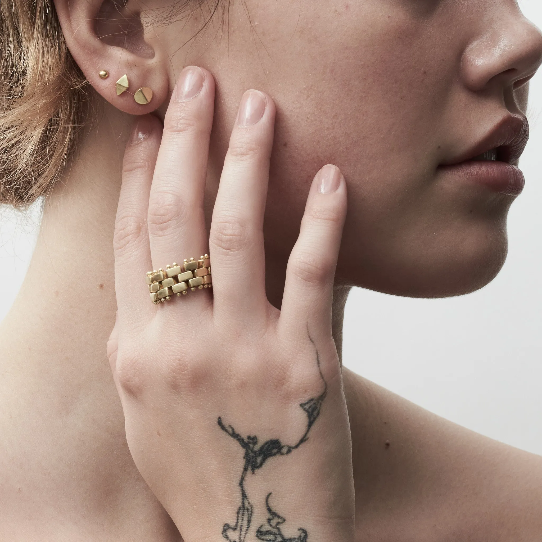 Cobblestone, 19k Gold