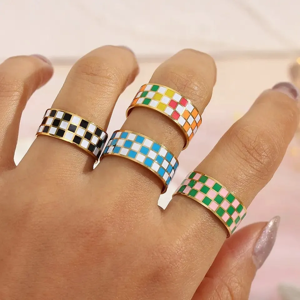 Color Pop Checker Rings