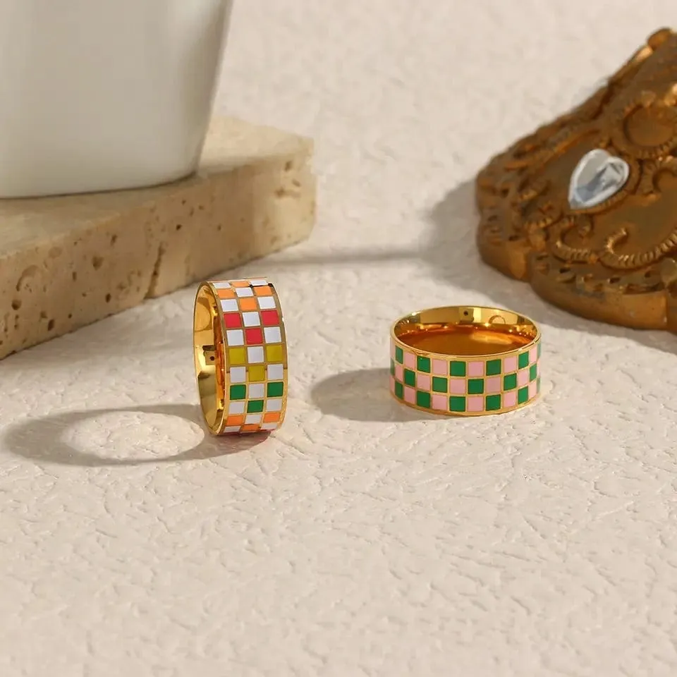 Color Pop Checker Rings