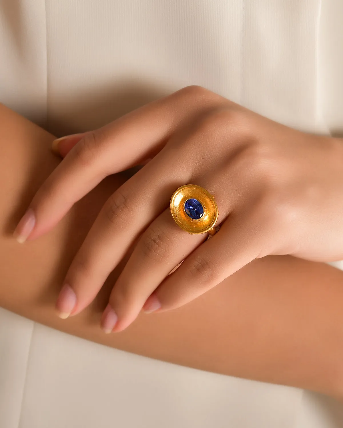 Coupe Ring Tanzanite