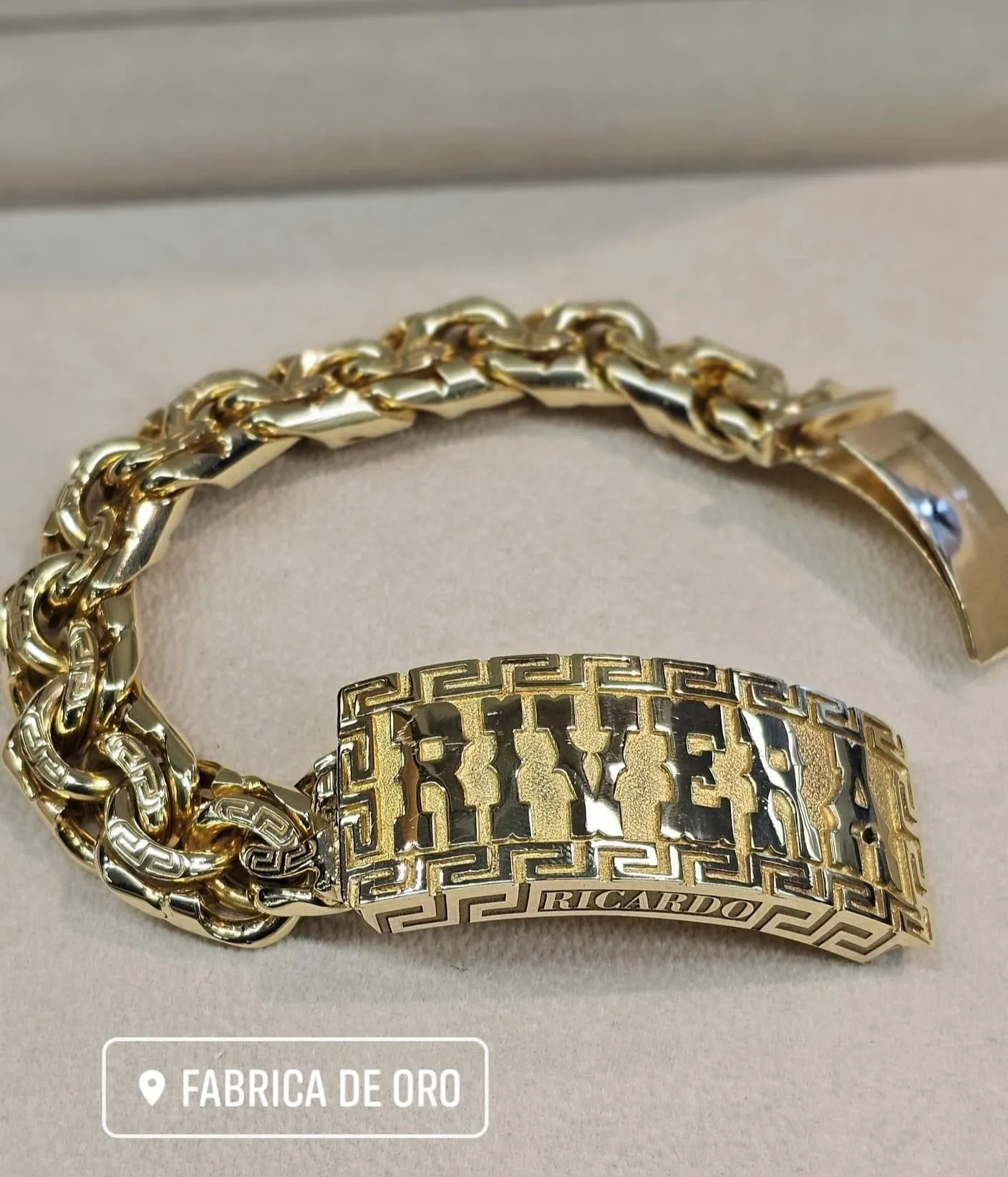 Custom Closed Chino Link Bracelet