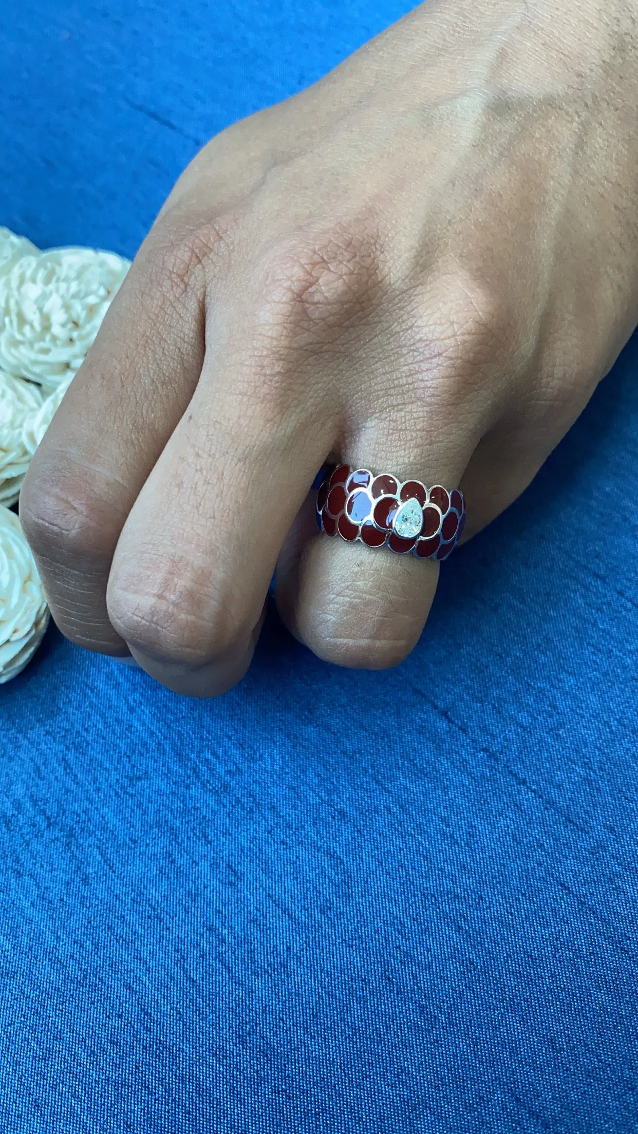 Design Enamel Rings with Pear Diamonds