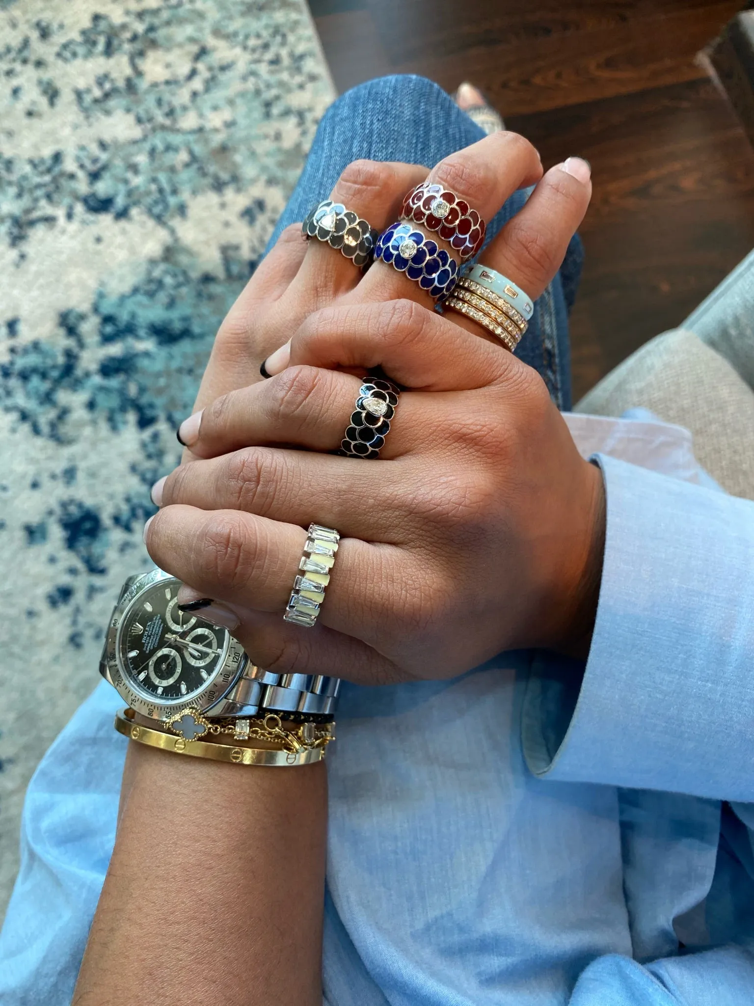 Design Enamel Rings with Round Diamonds