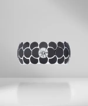 Design Enamel Rings with Round Diamonds