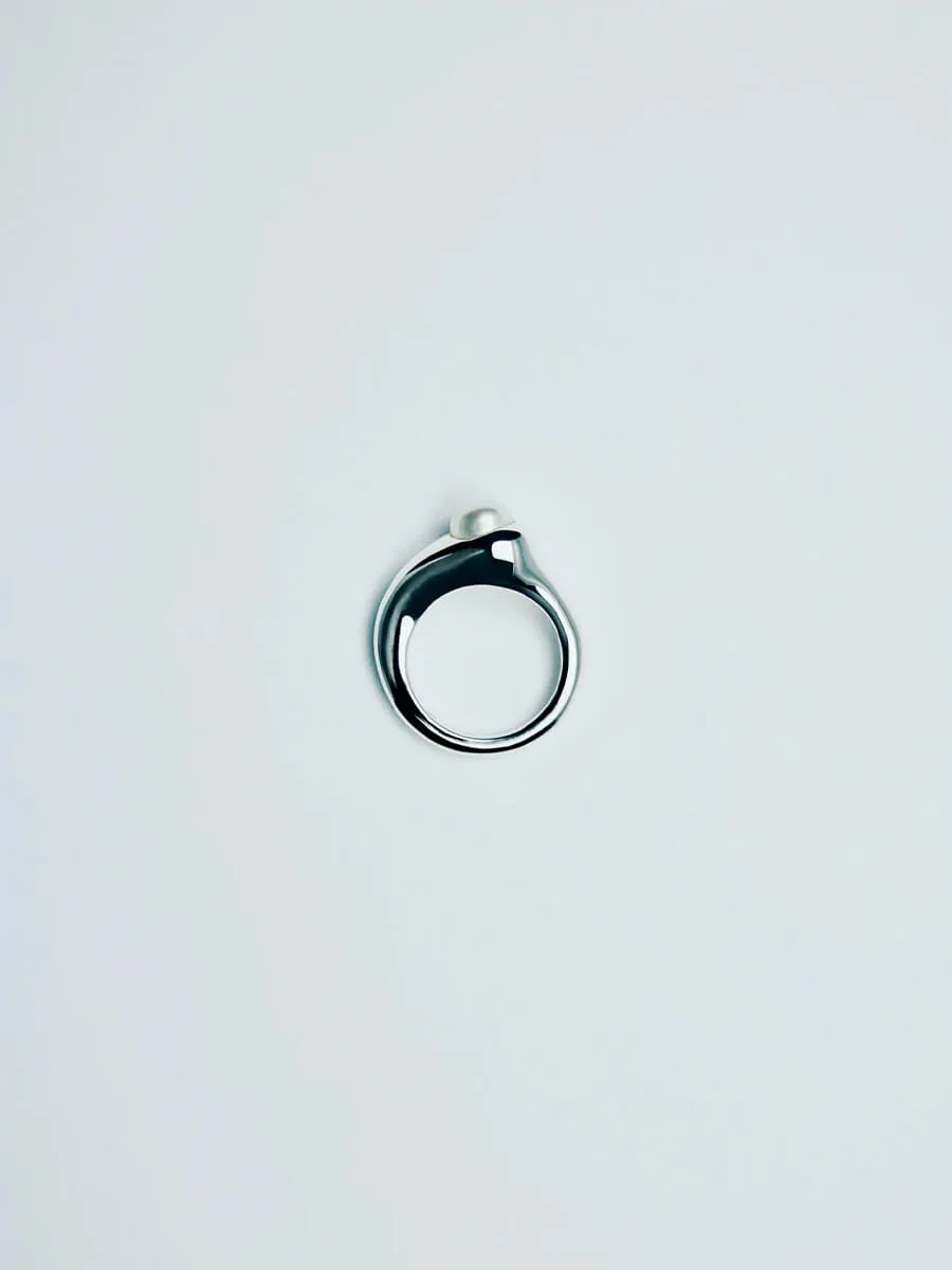Dualism Freshwater Pearl Ring - Silver