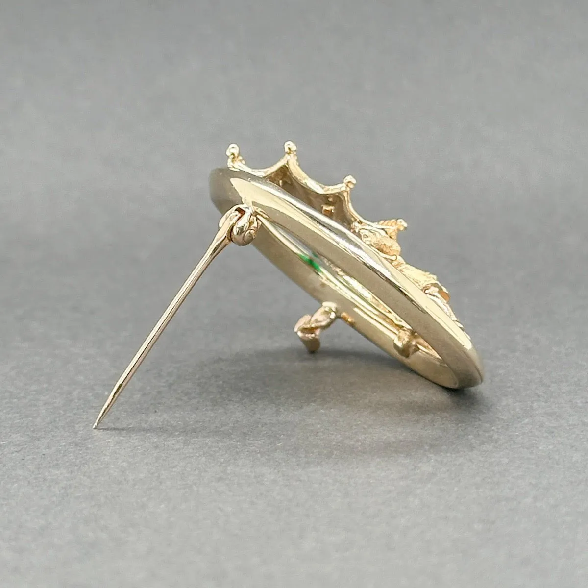 Estate 14K Y Gold 2.57ctw Garnet & Chrysoprase Girl w. Umbrella Pin