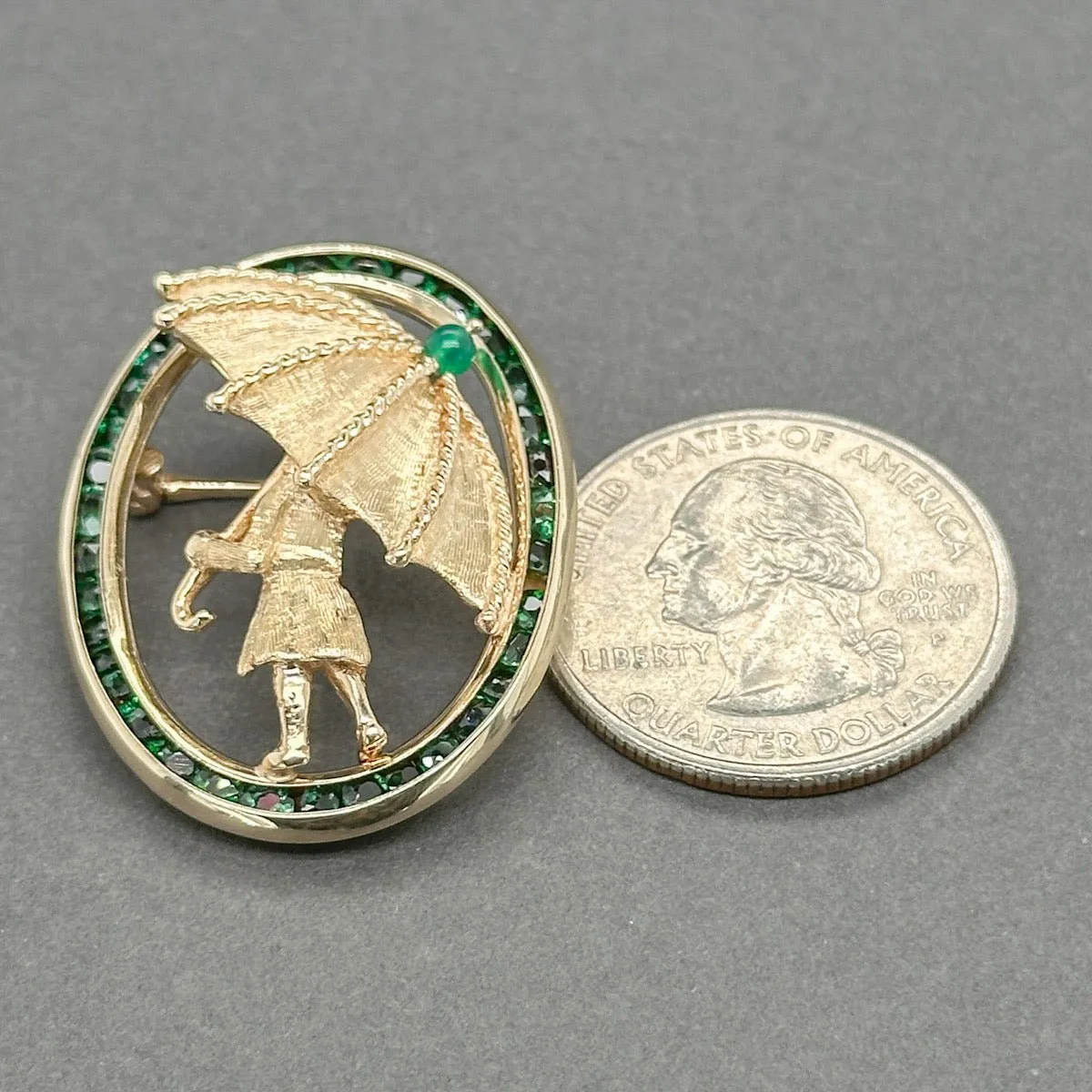 Estate 14K Y Gold 2.57ctw Garnet & Chrysoprase Girl w. Umbrella Pin
