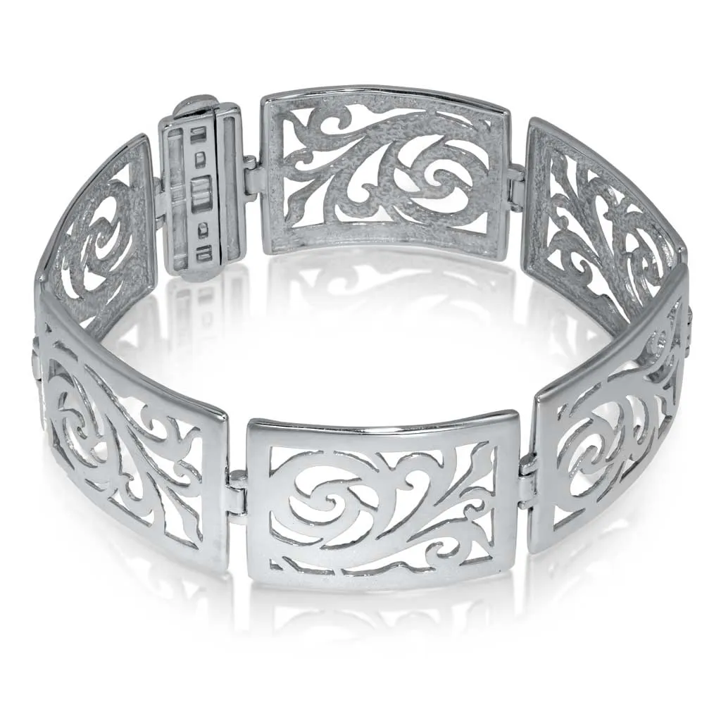Gold Ornament Link Bracelet