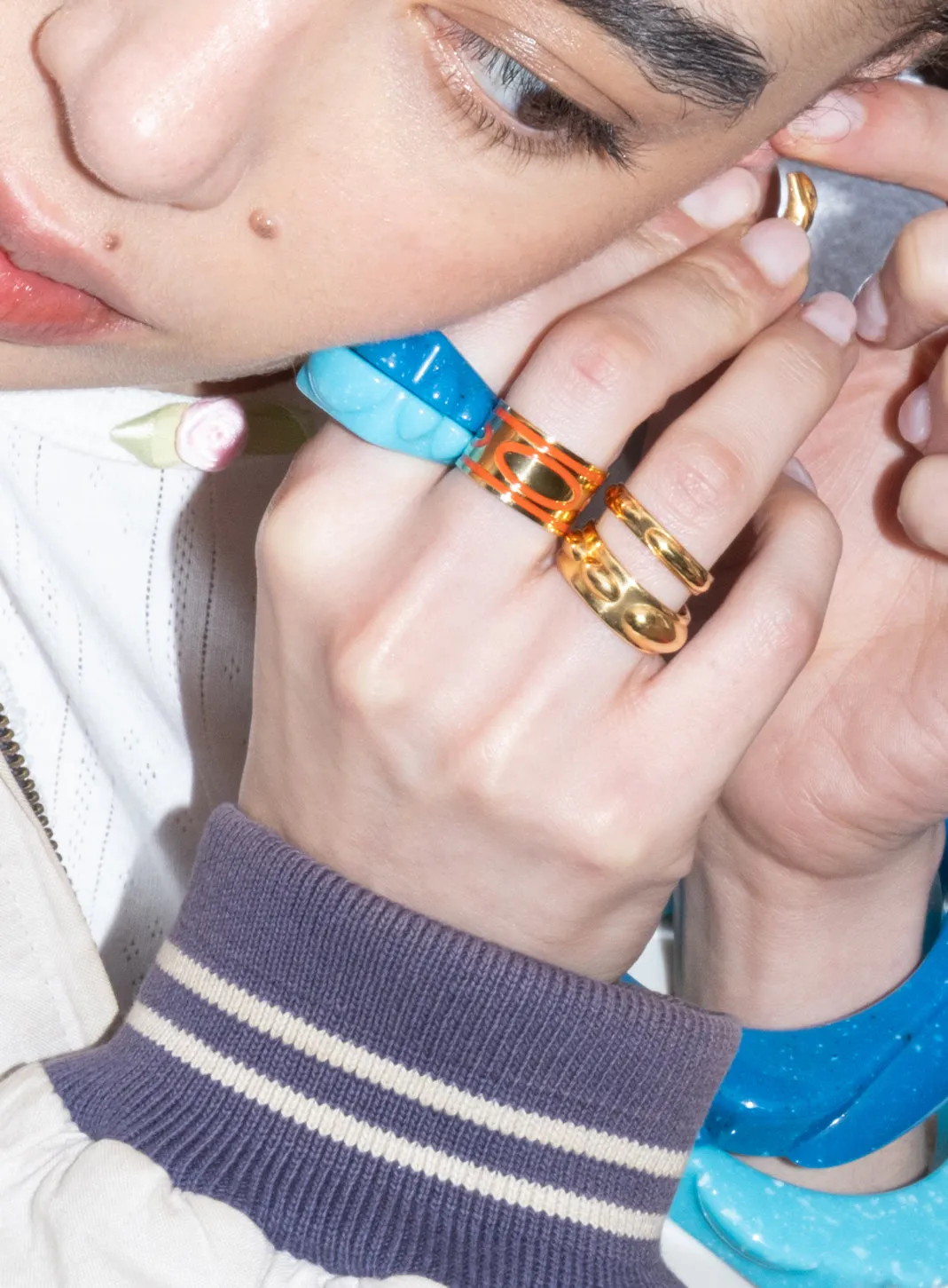 Goldie Orange Emanem Ring
