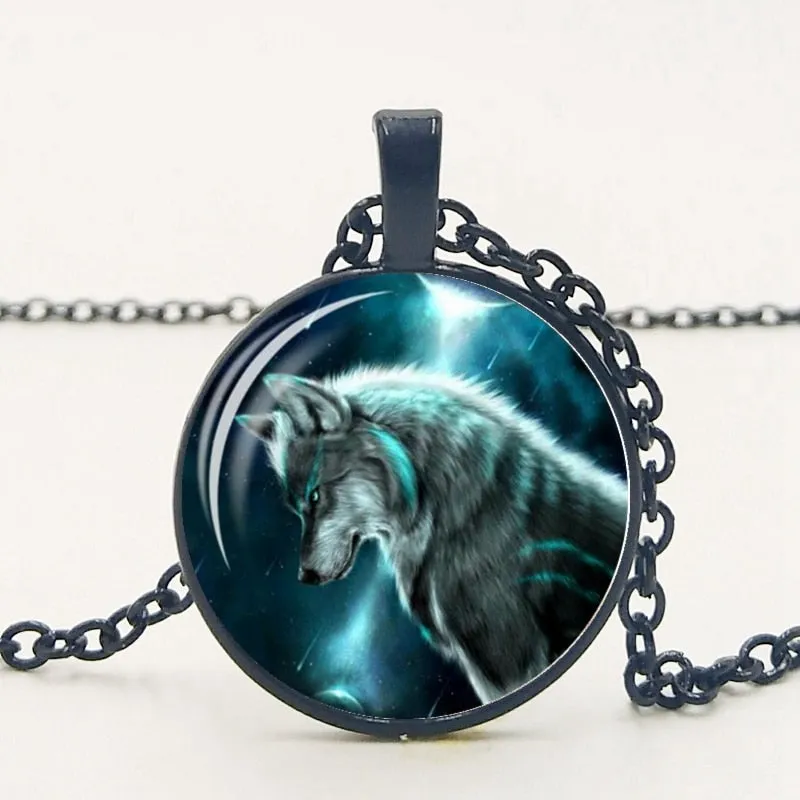 Gothic Custom Necklace Nordic Glass Wolf Cabochon Dark Necklace Pendant Jewelry