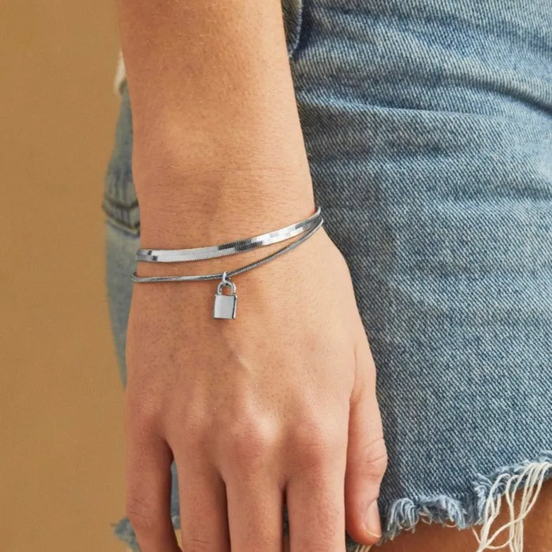 Lock Bracelet in Silver