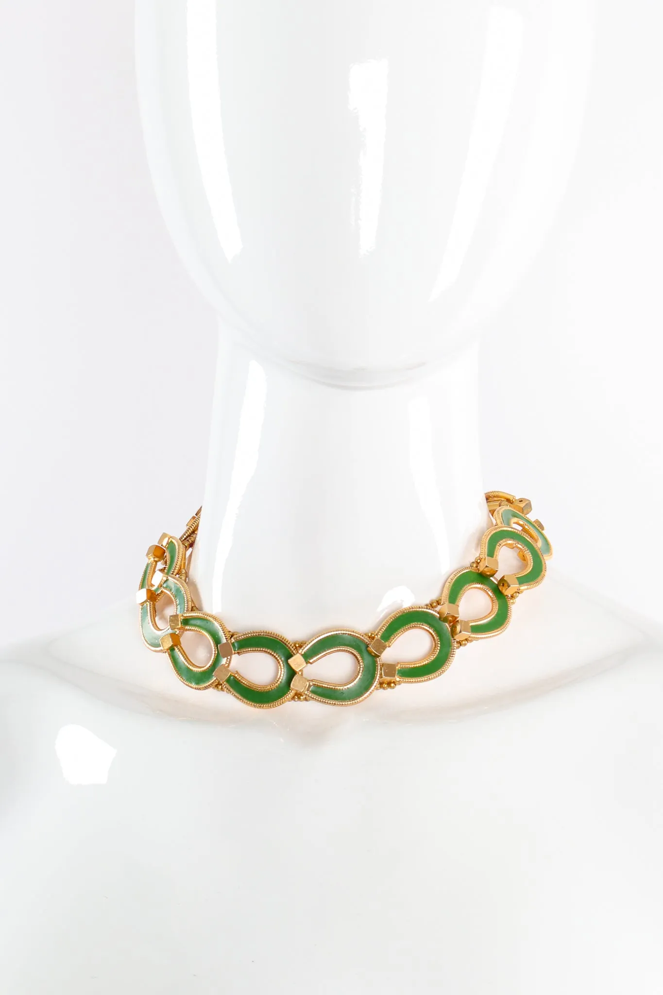 Lucky Horseshoe Collar