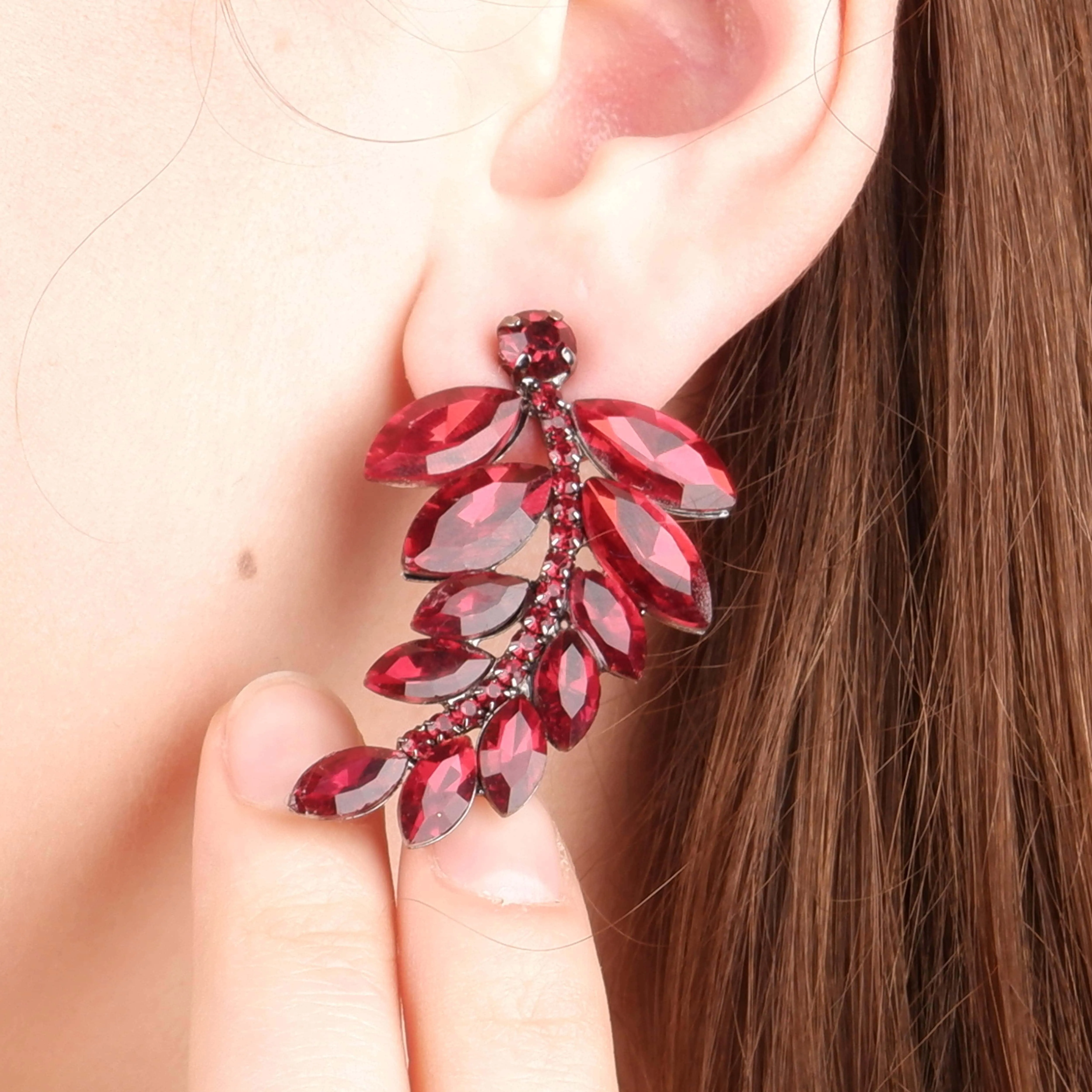 Modern Design Earrings with Crystal Stone Leaf Pattern