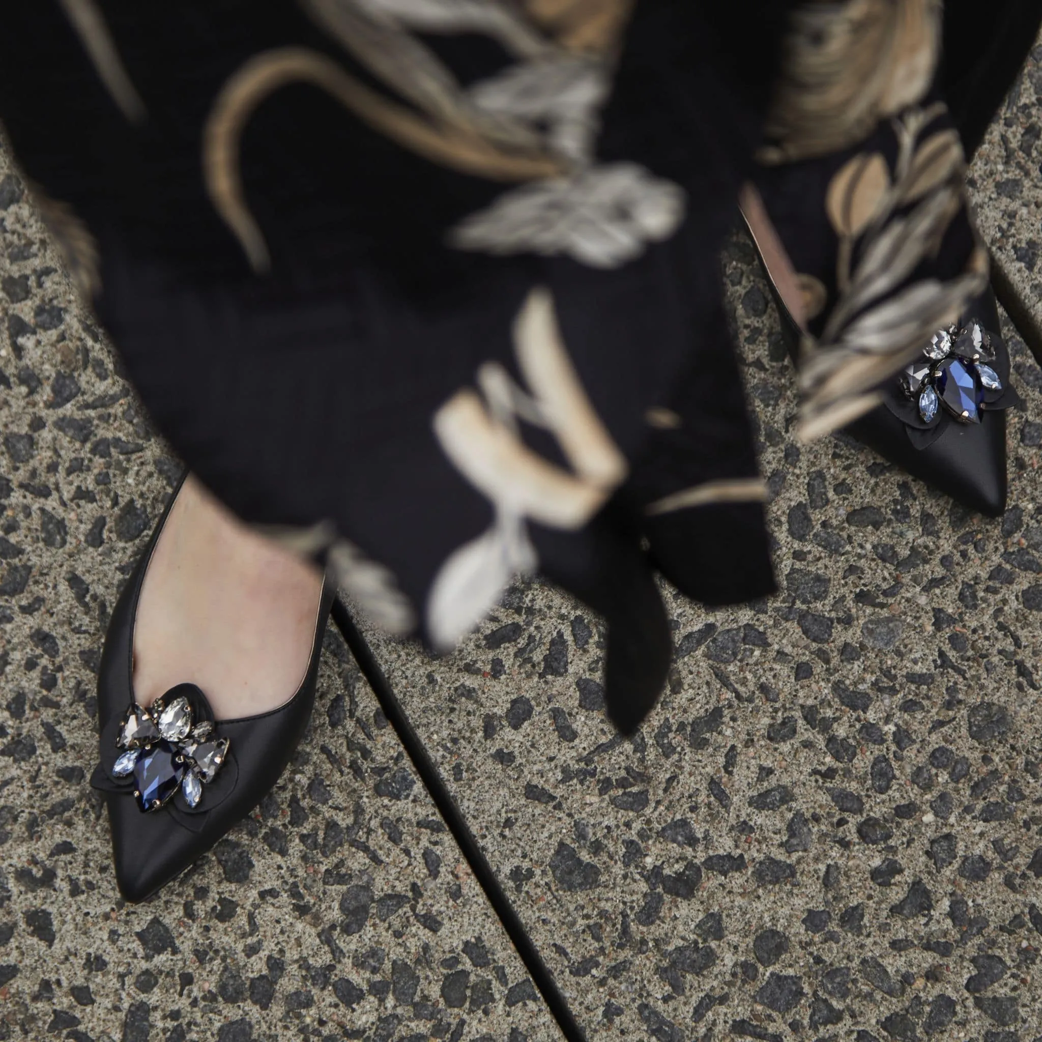 ORCHID SHOE CLIPS
