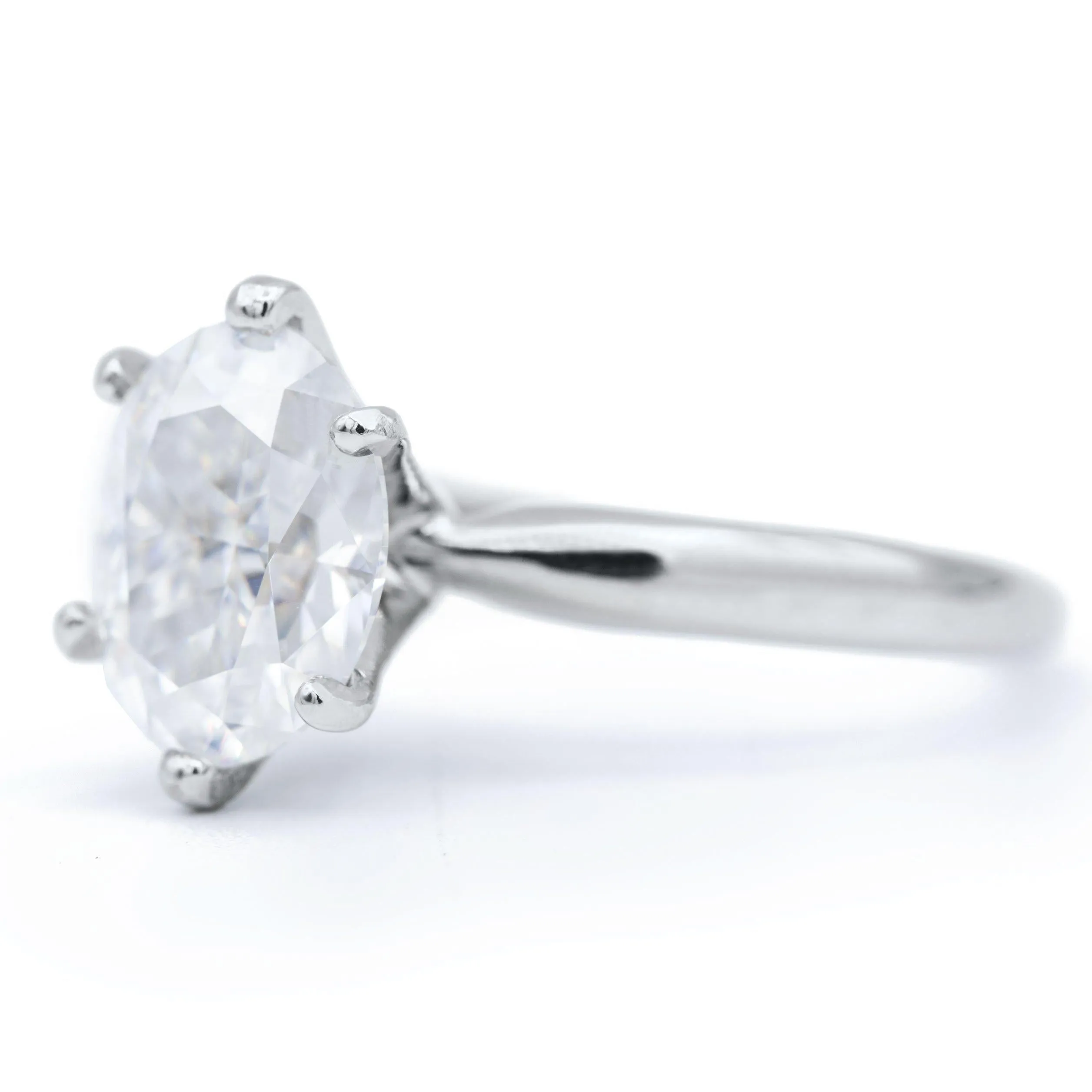 Oval First Crush FAB Moissanite 6 Prongs FANCY Solitaire Ring