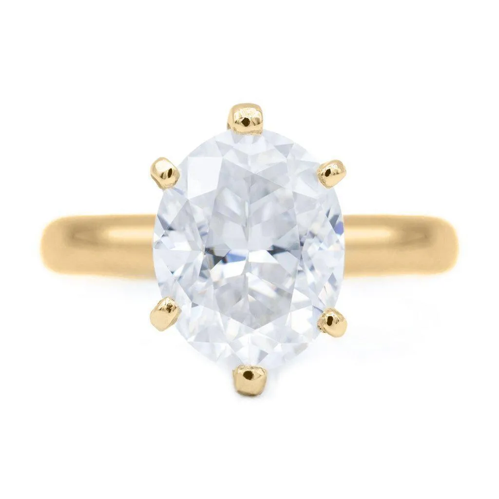 Oval First Crush FAB Moissanite 6 Prongs FANCY Solitaire Ring