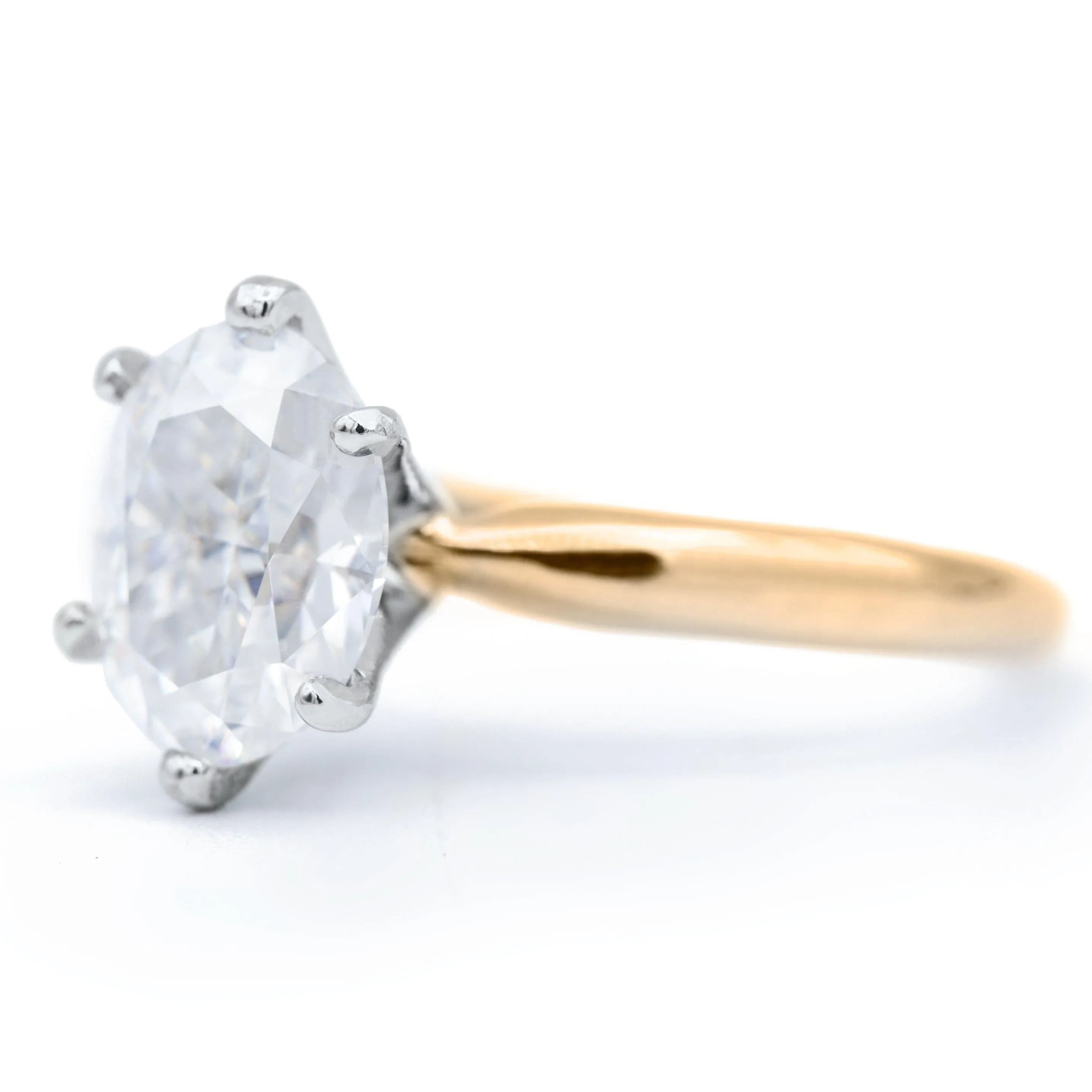 Oval First Crush FAB Moissanite 6 Prongs FANCY Solitaire Ring