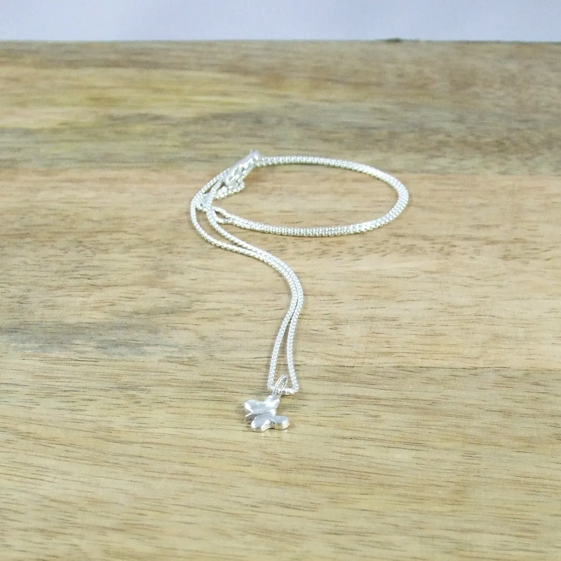Pequeño Butterfly Pendant
