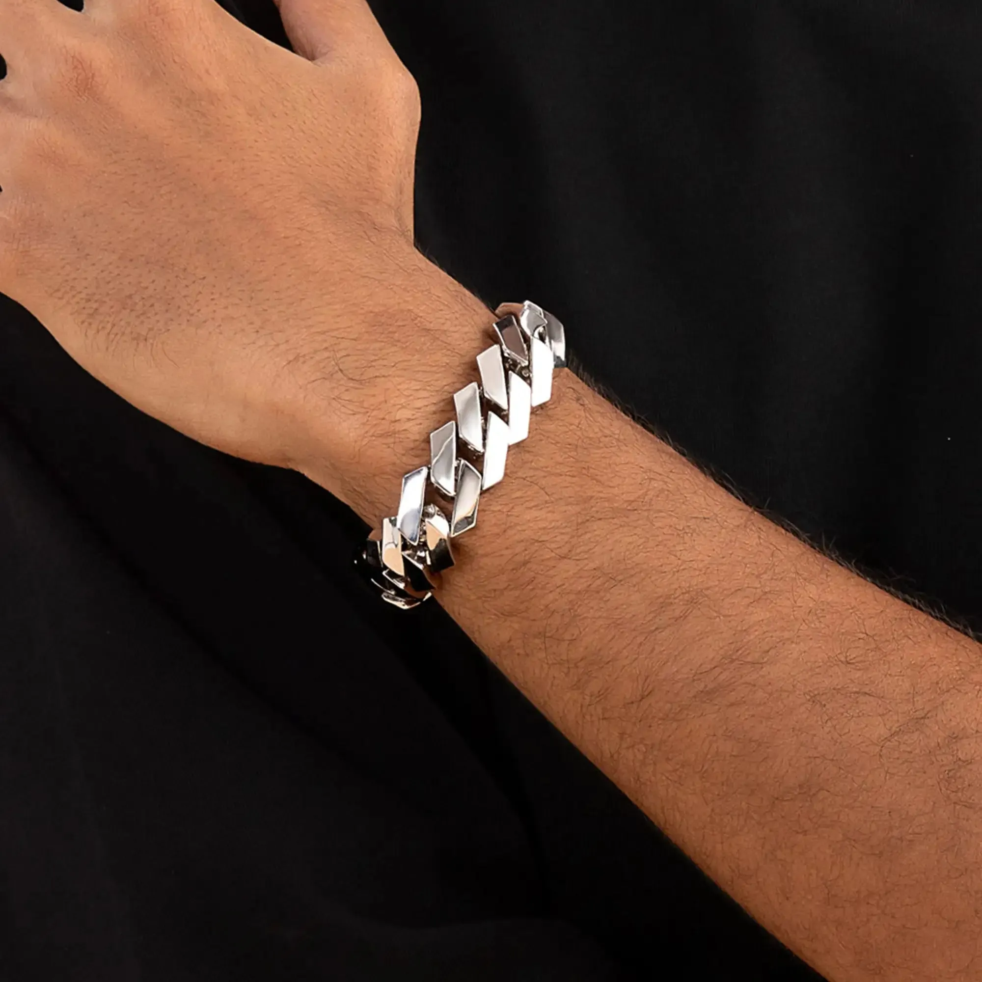 Plain Gold Prong Cuban Link Bracelet - 8mm