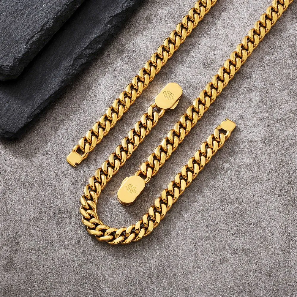 Push Button Clasp | 8mm Miami Cuban Link Chain and Bracelet Set in 18K Gold KRKC