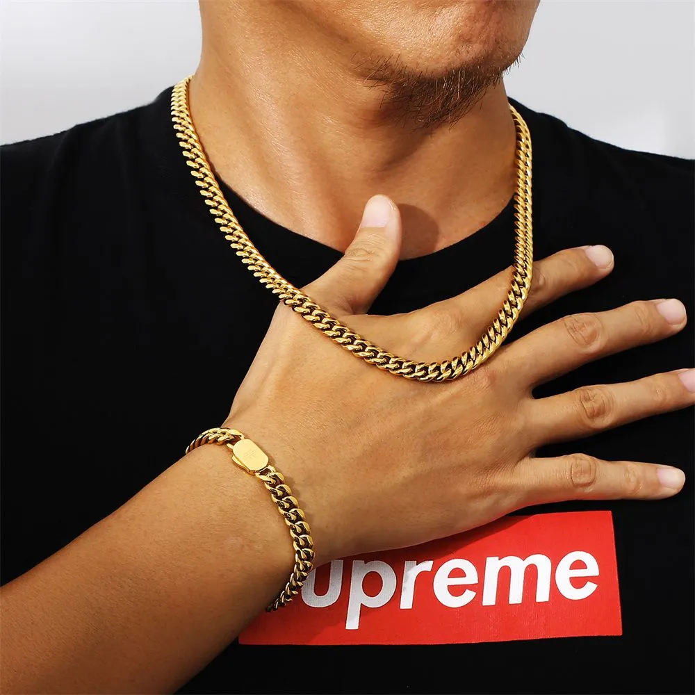 Push Button Clasp | 8mm Miami Cuban Link Chain and Bracelet Set in 18K Gold KRKC