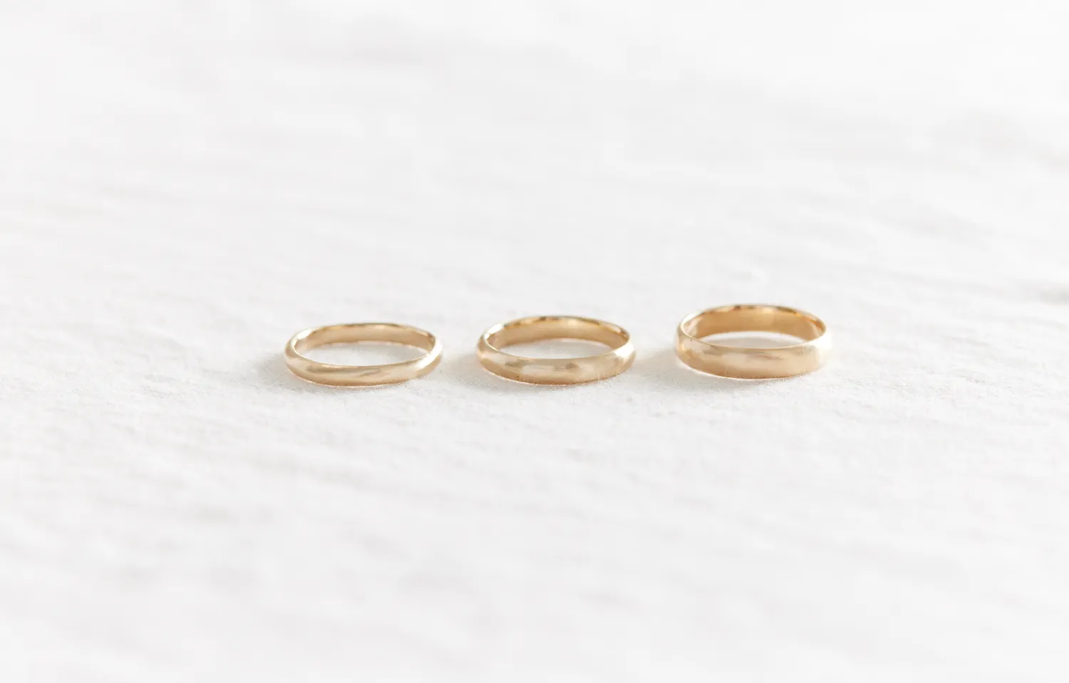 Round 4mm Band