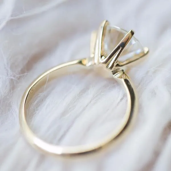 Round Center Stone 14K or 18K  Yellow Gold 6 Prongs Royal Crown Setting Solitaire Ring