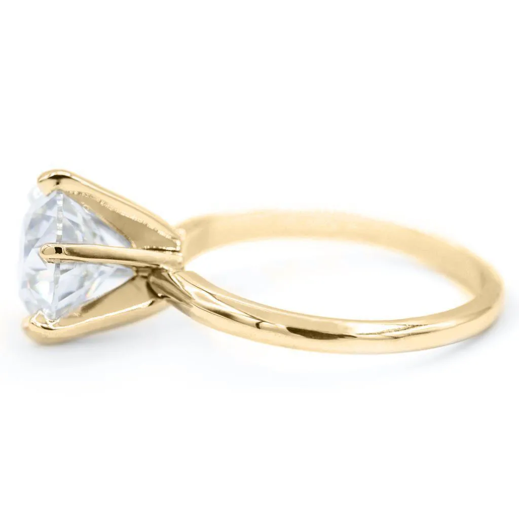 Round Center Stone 14K or 18K Yellow Gold 6 Prongs Solitaire Ring